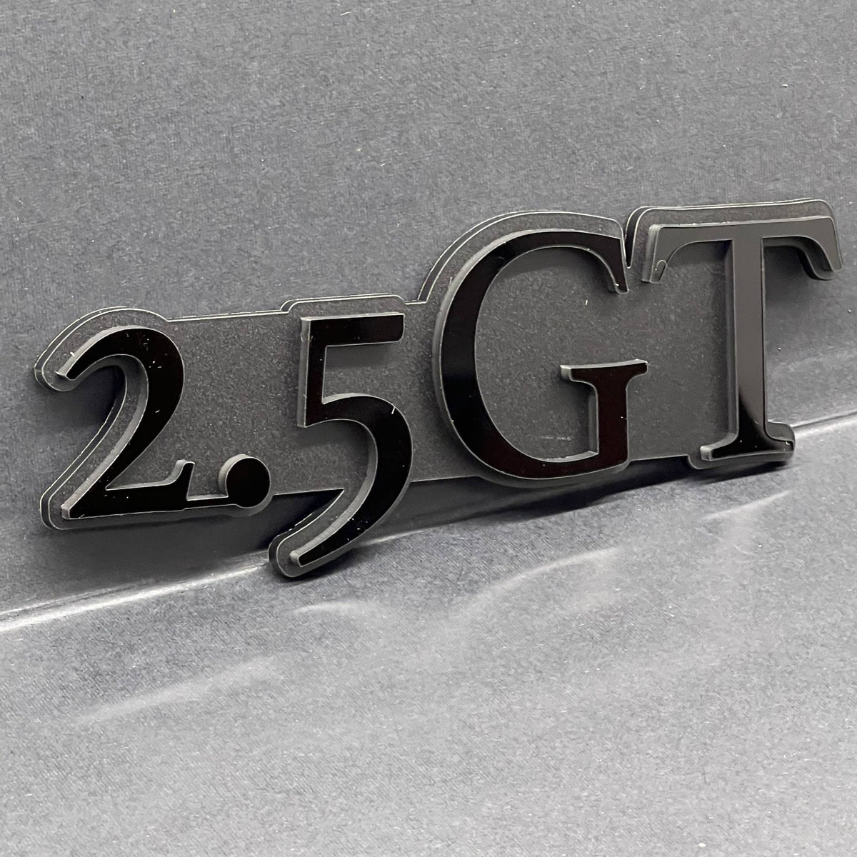 1PCS 2.5 GT Emblem – Custom 3D Multicolor Acrylic Car Exterior Badge