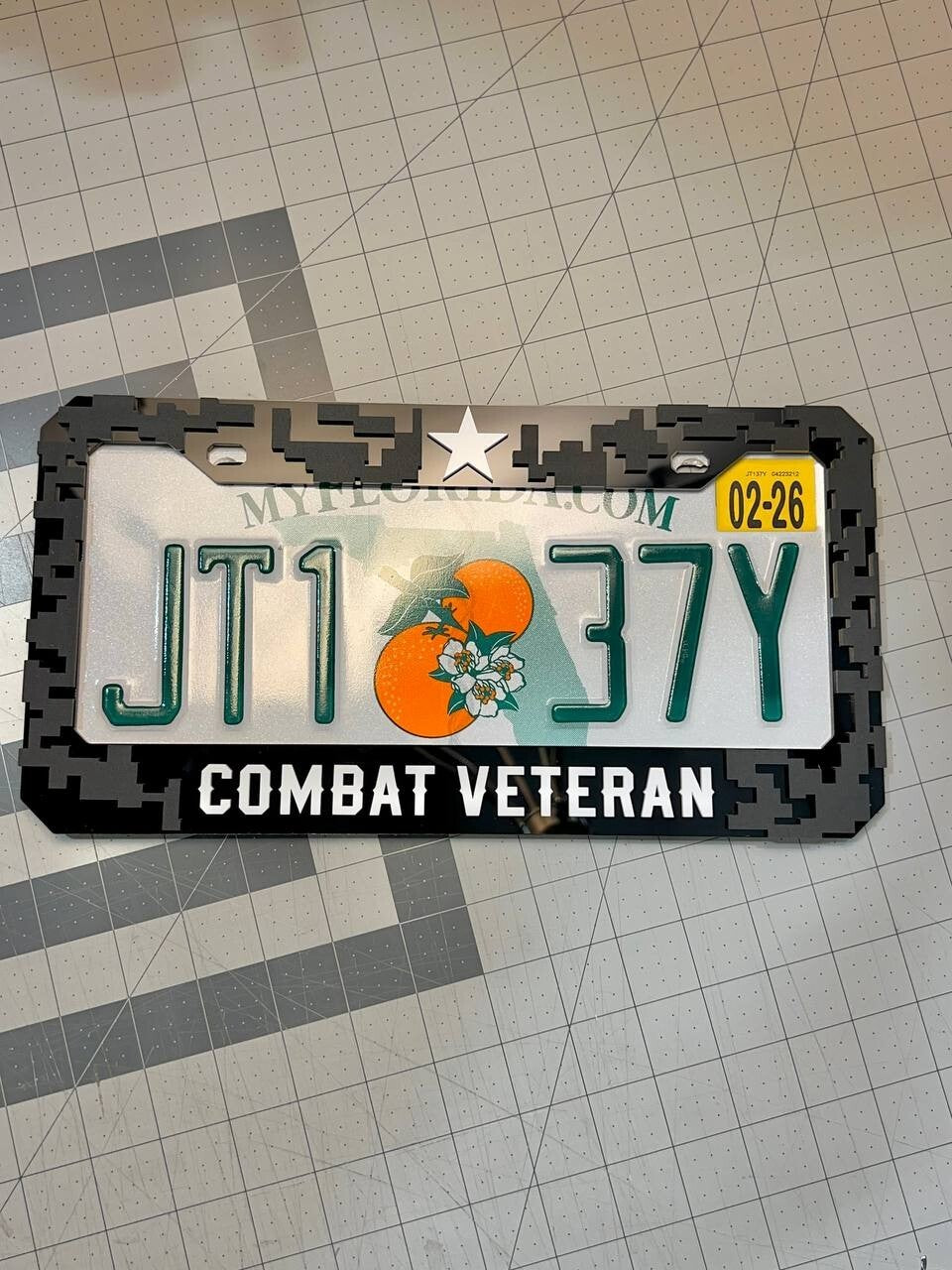 COMBAT VETERAN Black License Plate Frame Cover, Frame, car frame