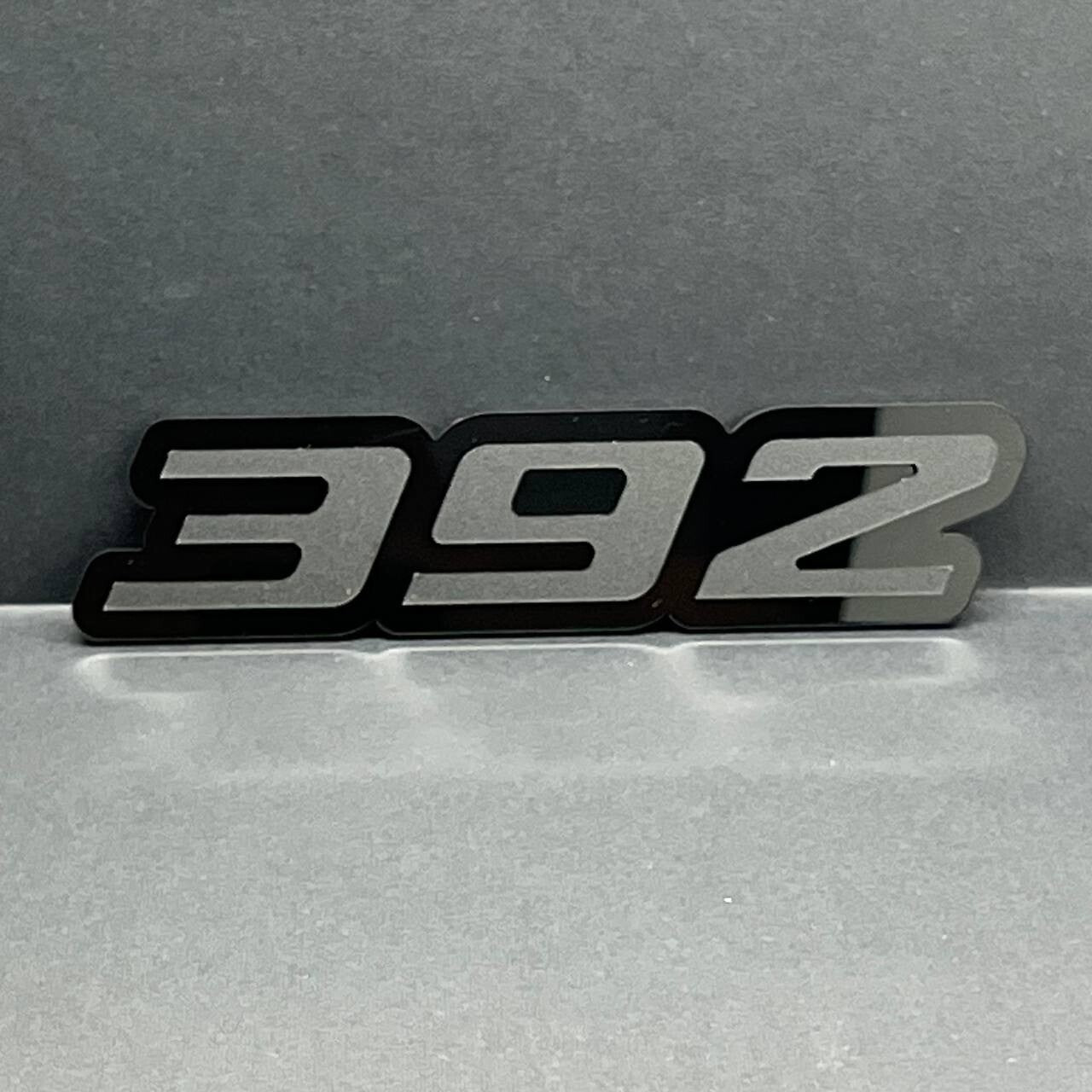 2x Mate Black 392 Hemi Emblems 392 Side Fender Badge 3D for 392 Emblem