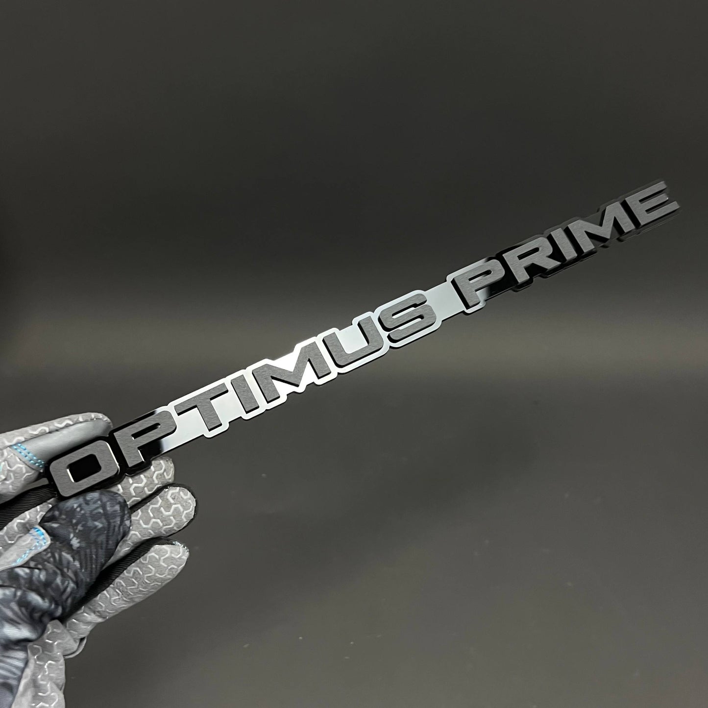 1PC OPTIMUS PRIME 3D Acrylic Badge - Car Truck Emblem Fender Sticker