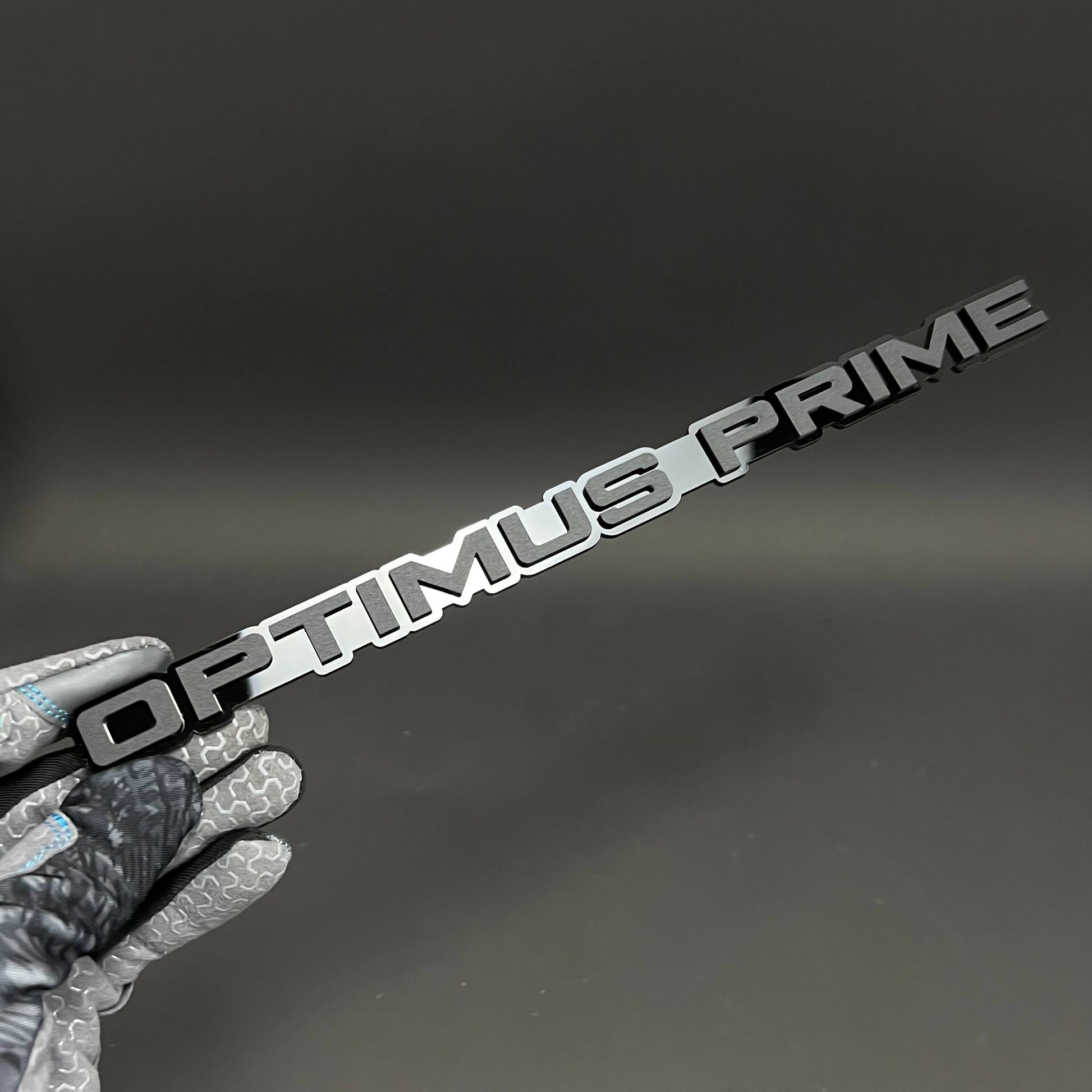 1PC OPTIMUS PRIME 3D Acrylic Badge - Car Truck Emblem Fender Sticker