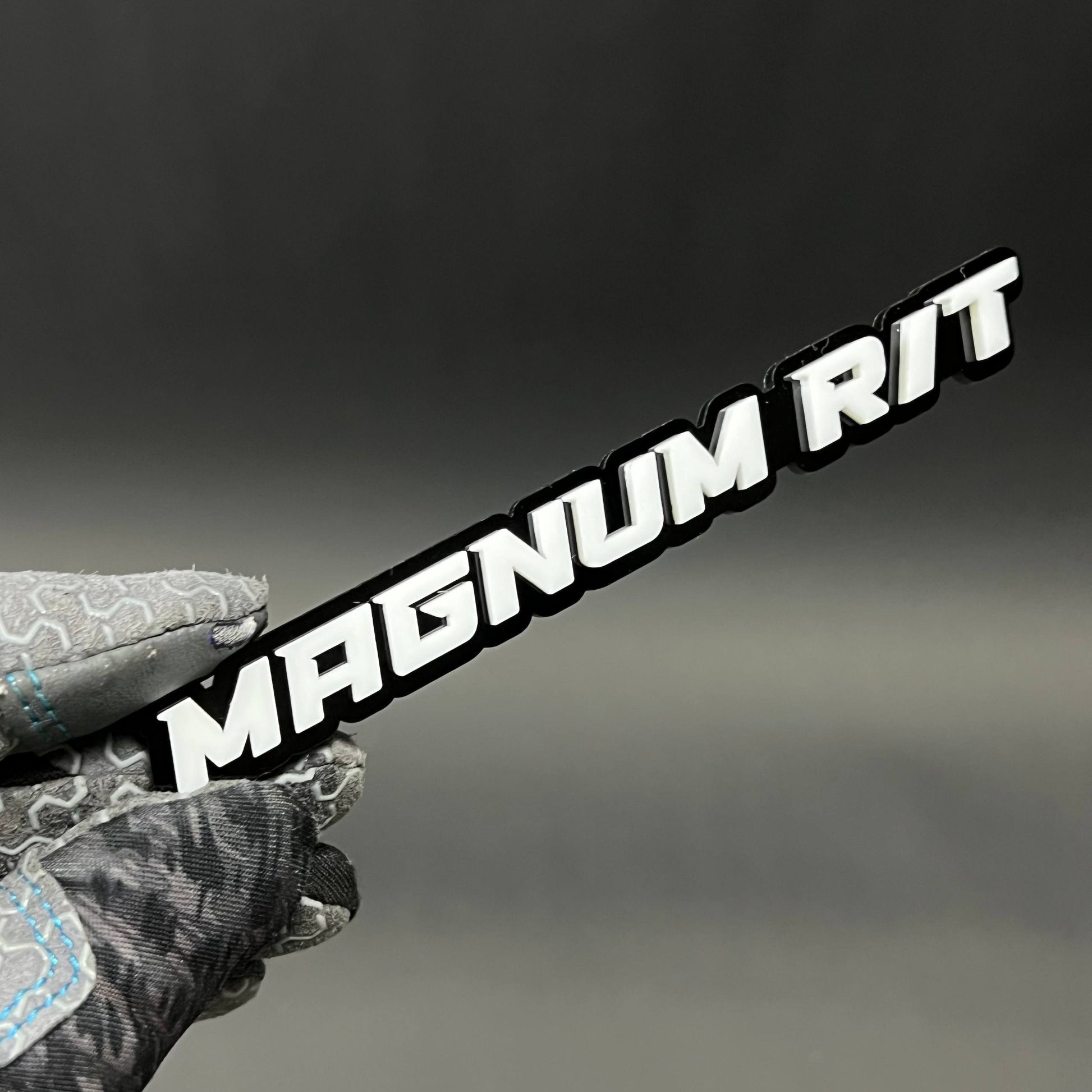 1PC MAGNUM R/T 3D Acrylic Badge - Car Truck Emblem Fender Tailgate Trunk Sticker