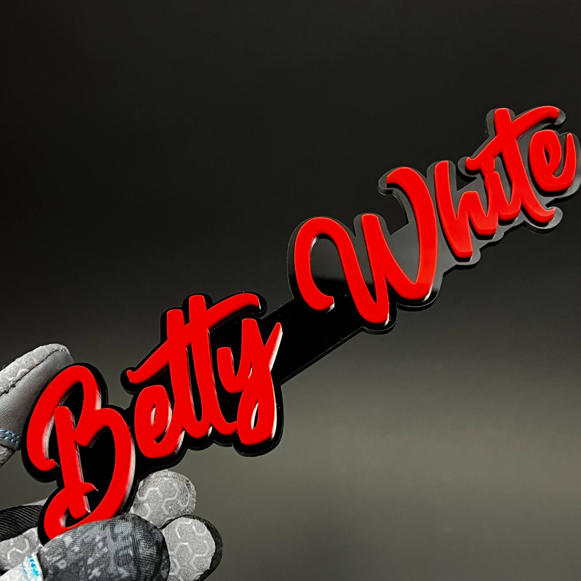 1PC Betty White 3D Acrylic Badge - Car Truck Emblem Fender Sticker