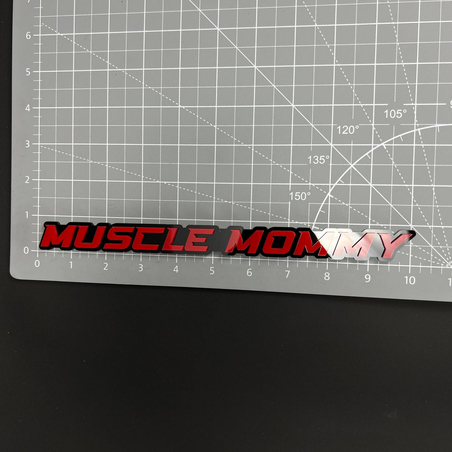 1PC MUSCLE MOMMY 3D Acrylic Badge - Car Truck Emblem Fender Sticker