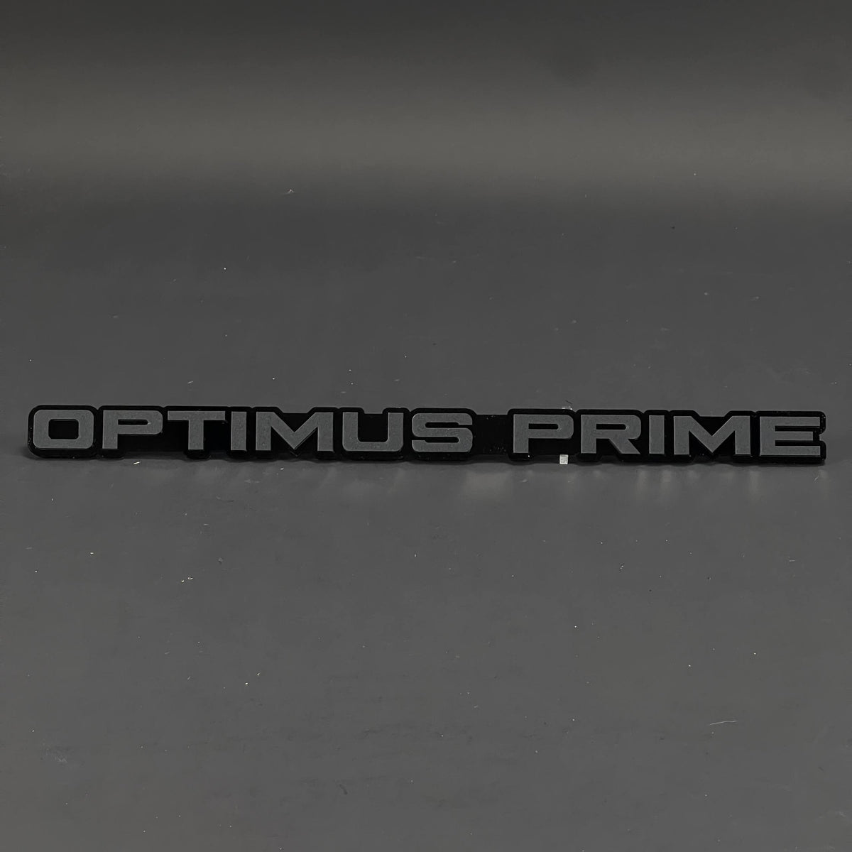 1PC OPTIMUS PRIME 3D Acrylic Badge - Car Truck Emblem Fender Sticker