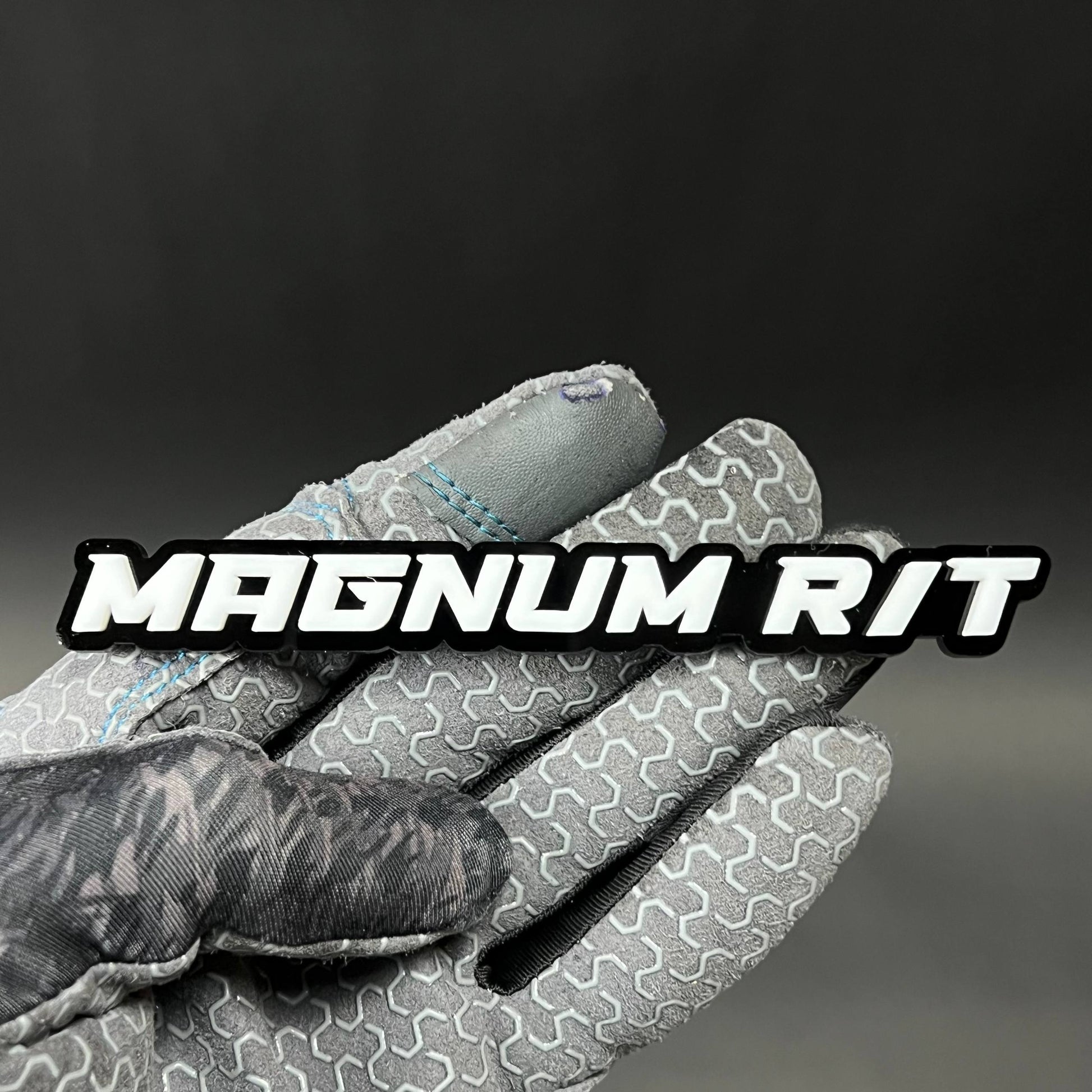1PC MAGNUM R/T 3D Acrylic Badge - Car Truck Emblem Fender Tailgate Trunk Sticker