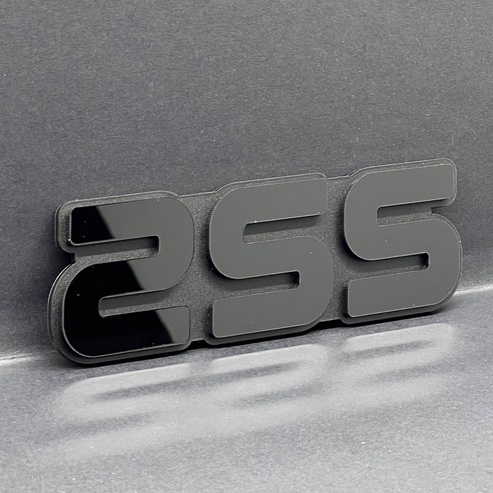 2SS Multicolor 3D Car Emblem – Durable Acrylic Fender & Trunk Decal 1pc