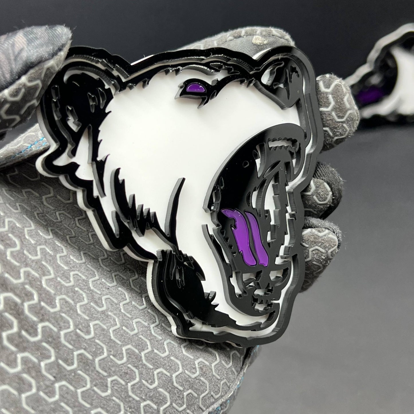 2PCS Angry Bear Emblems – Aggressive 3D Acrylic Car & Truck Fender Badges