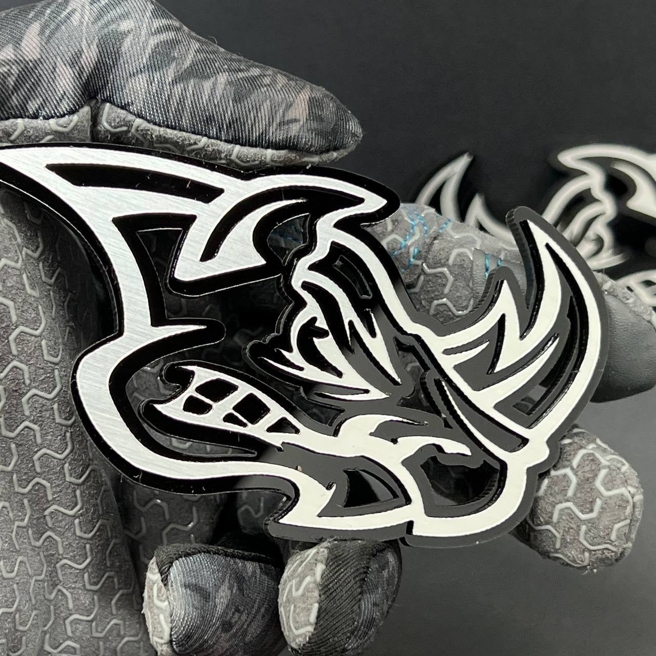 Rhino Badges – 2PCS Angry 3D Emblems for Car Truck Fender Decal