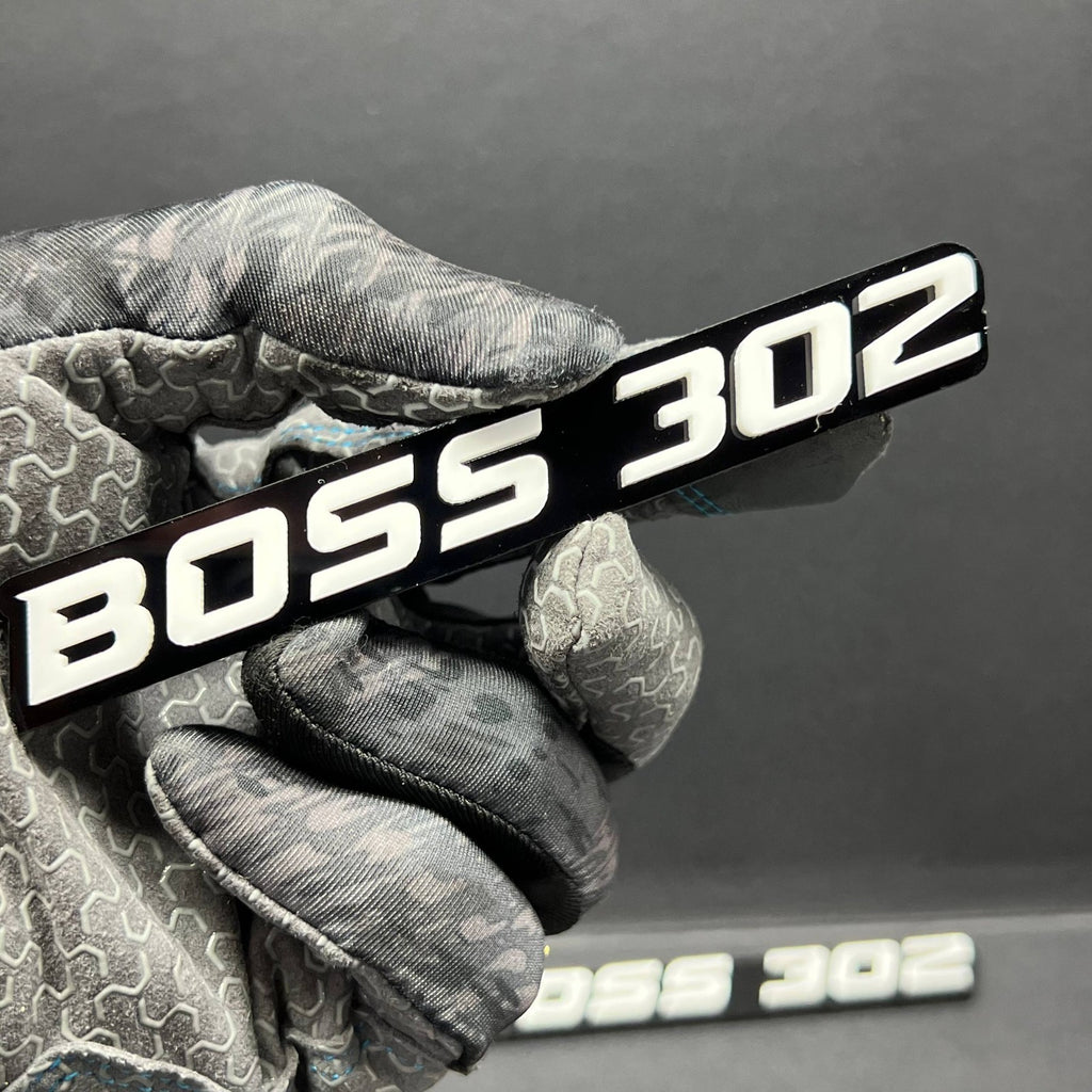 2PCS BOSS 302 Emblems – Custom 3D Multicolor Fender & Trunk Badges