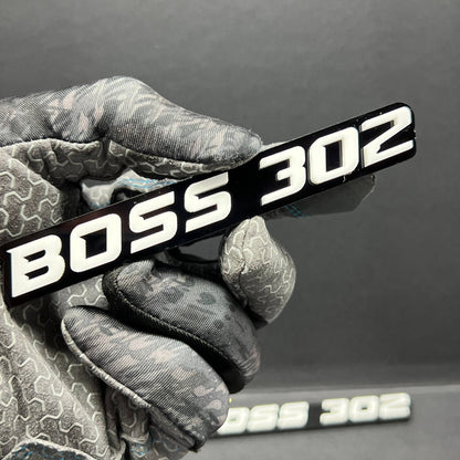 2PCS BOSS 302 Emblems – Custom 3D Multicolor Fender & Trunk Badges