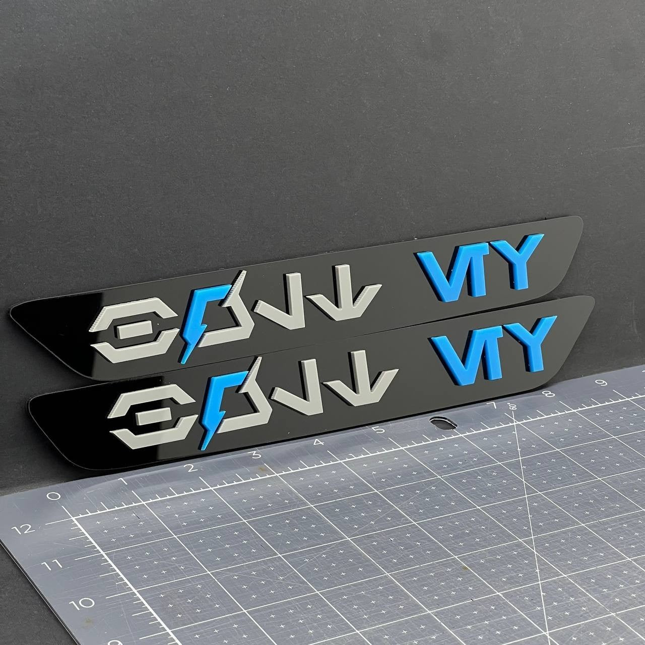 Chevy Bolt EV Blank Emblems 2PCS – Front Fender Badge Sticker Decals