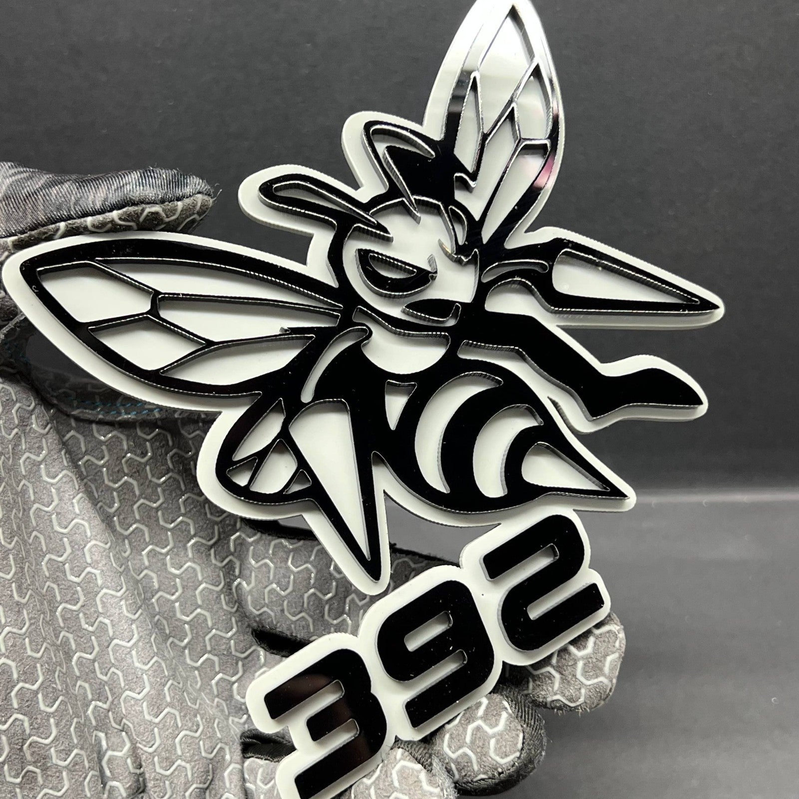 2PCS 392 Hornet Badges – Aggressive Bee 3D Acrylic Car & Truck Fender Emblems