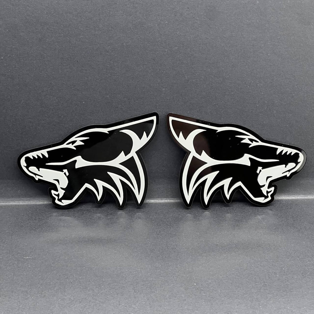 2PCS COYOTE Emblem Badges Fender Angry Aggressive Racing