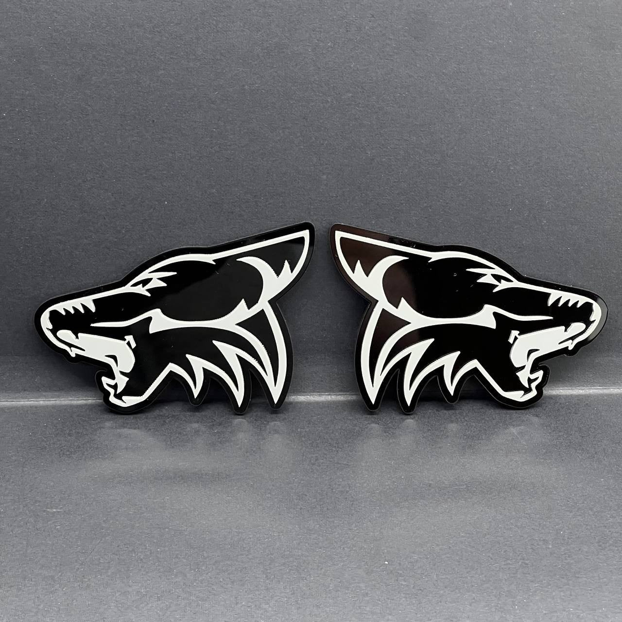 2PCS COYOTE Emblem Badges Fender Angry Aggressive Racing