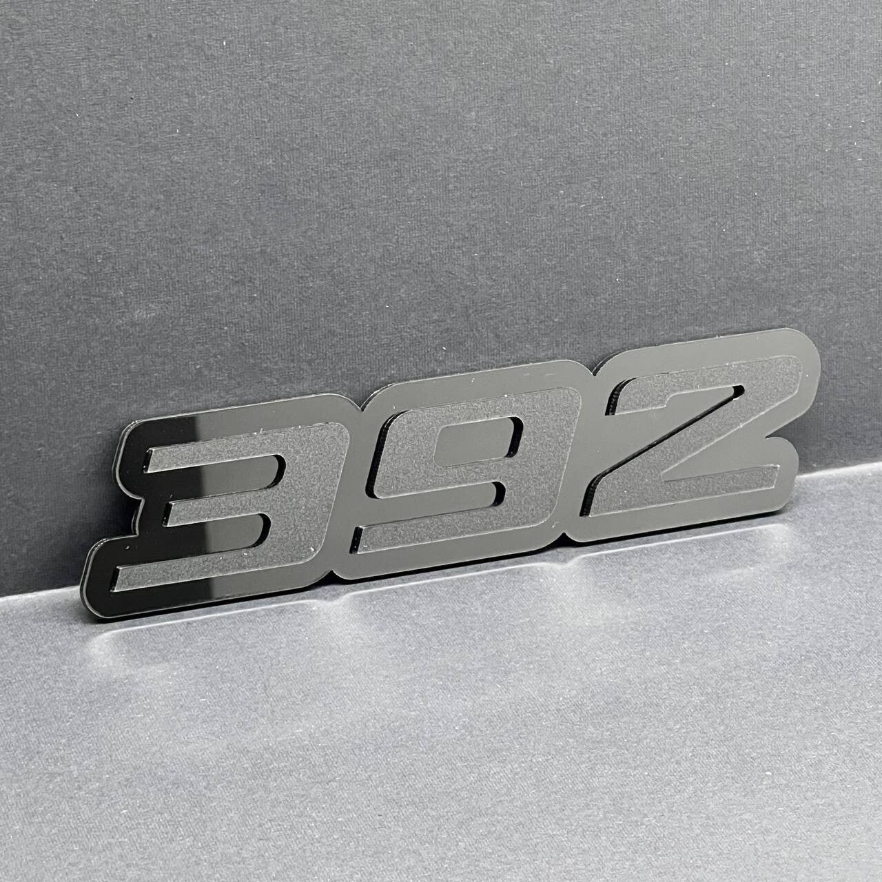 2x Mate Black 392 Hemi Emblems 392 Side Fender Badge 3D for 392 Emblem