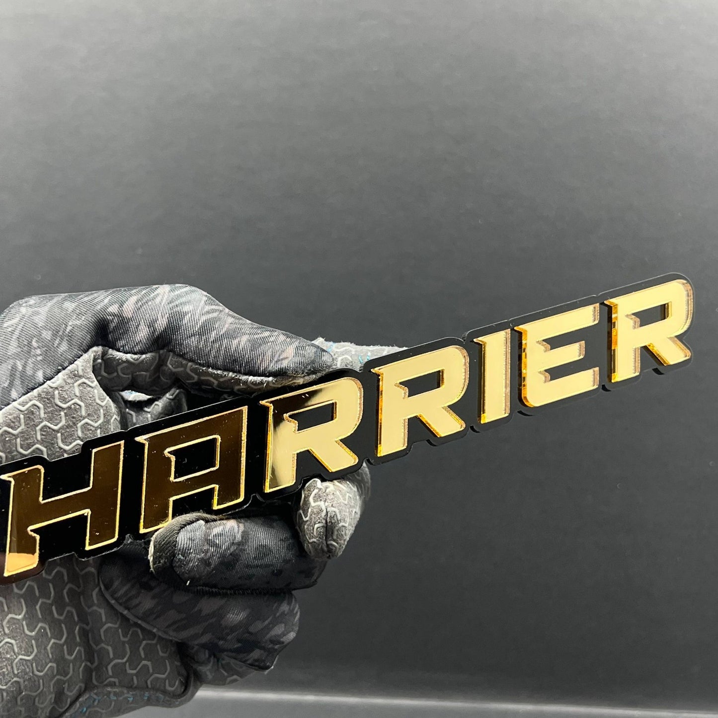 1pcs HARRIER Multicolor 3D Car Emblem – Durable Acrylic Badge for Vehicles