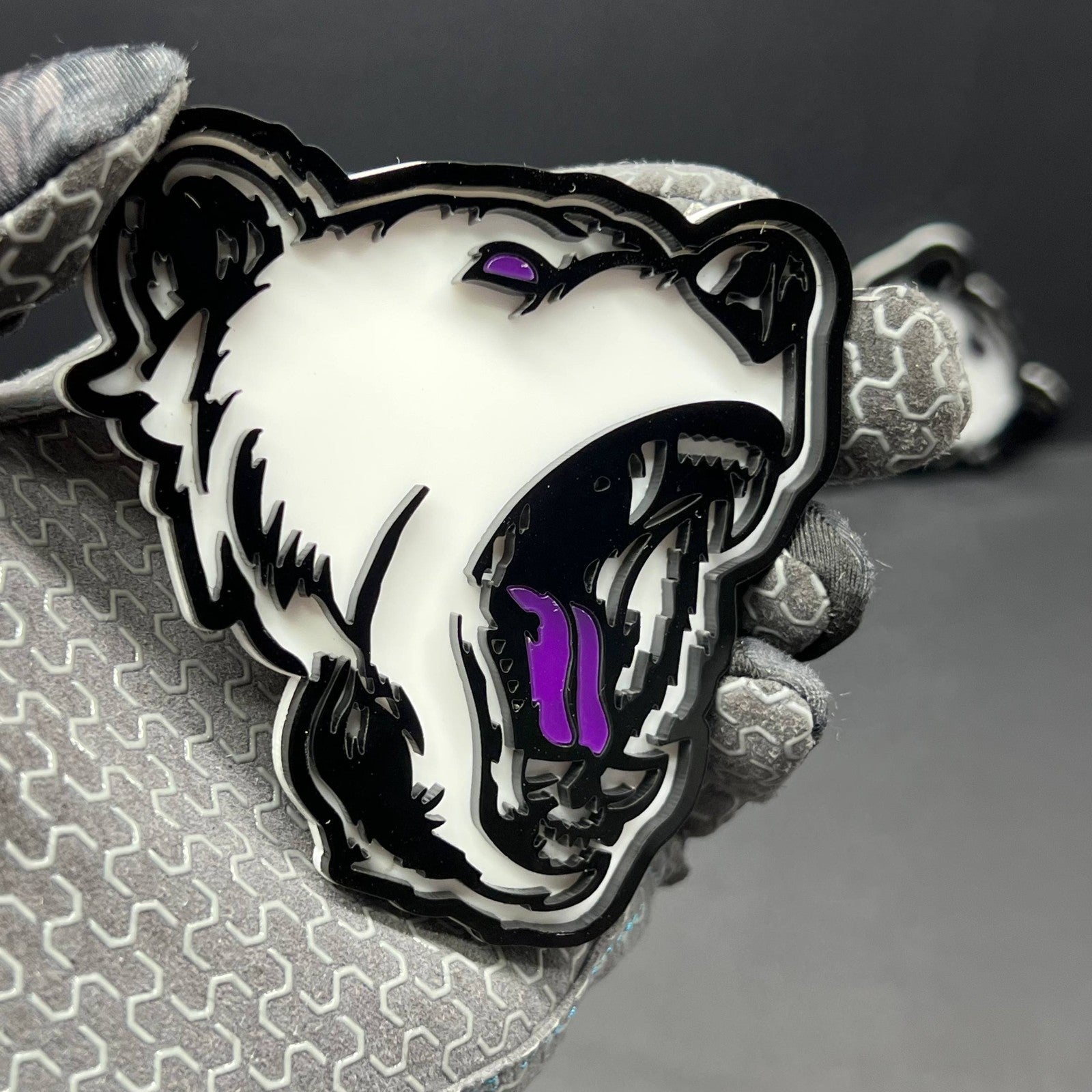 2PCS Angry Bear Emblems – Aggressive 3D Acrylic Car & Truck Fender Badges