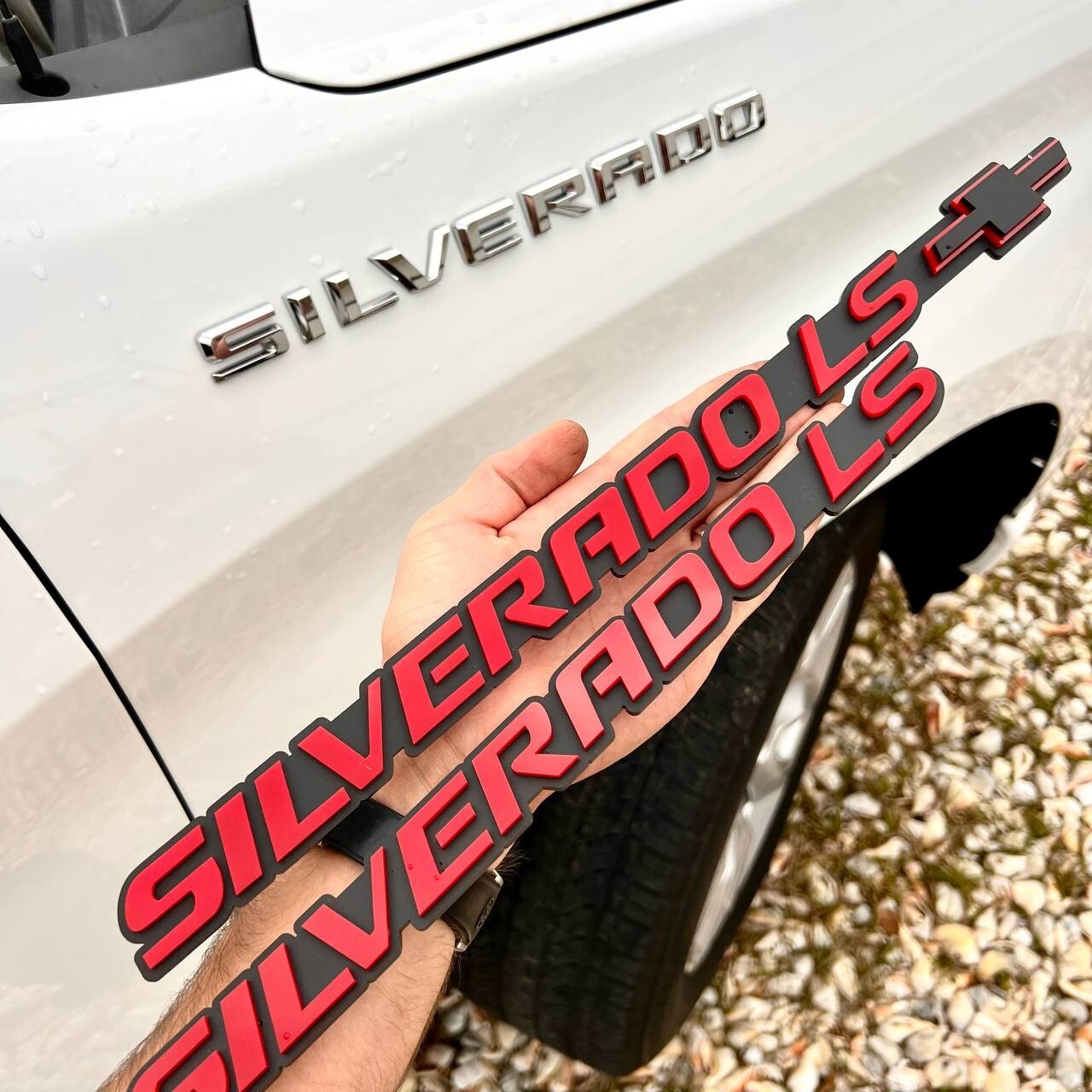 2PCS Mate Black and Red SILVERADO EMBLEM BADGE FOR SILVERADO