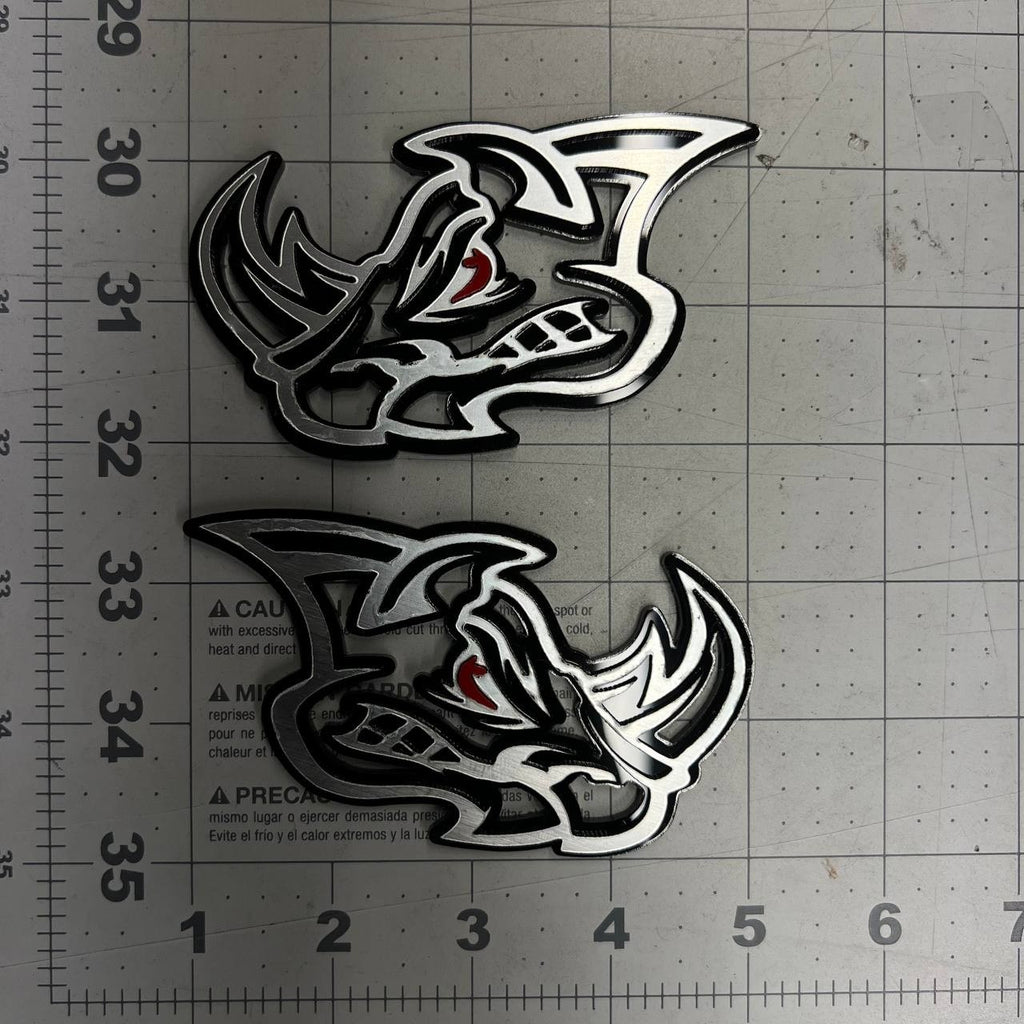 2PCS Rhino Red Eye Emblems – Angry Aggressive 3D Fender Car & Truck Badges