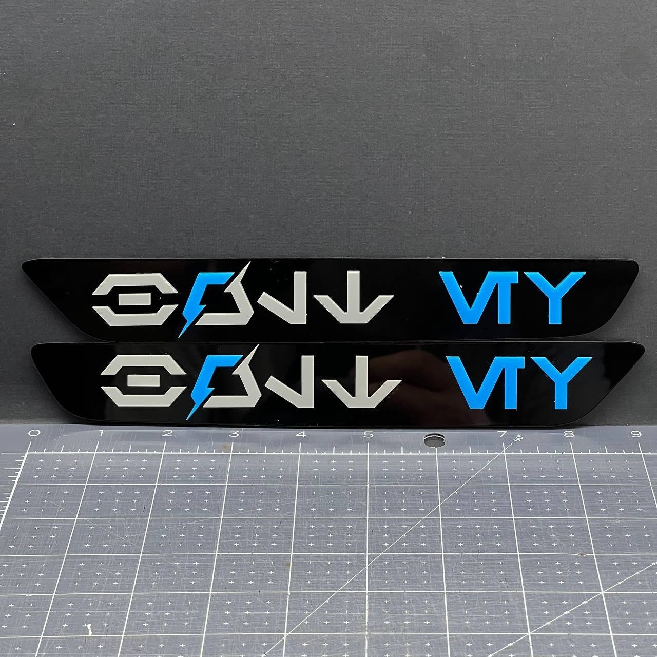 Chevy Bolt EV Blank Emblems 2PCS – Front Fender Badge Sticker Decals