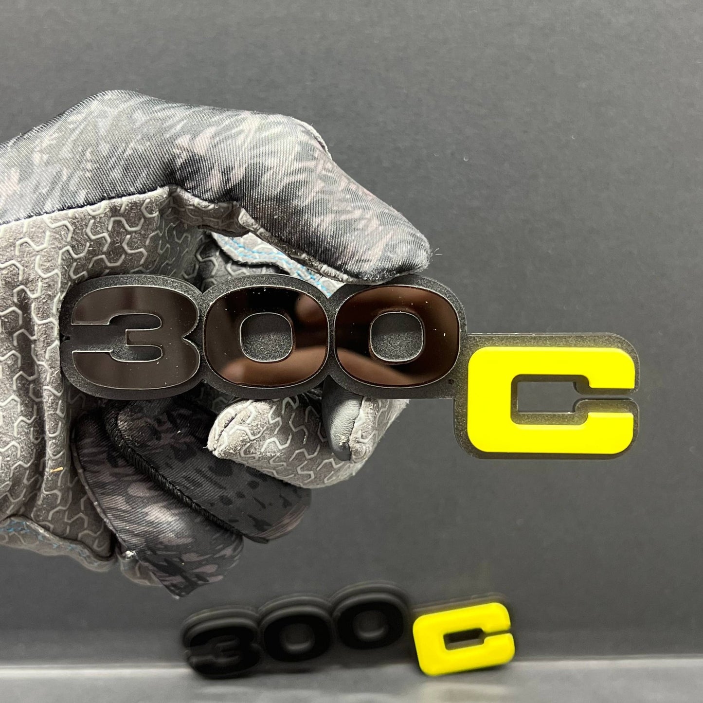 Chrysler 300C 3D Acrylic Emblem Set – Custom Exterior Fender Badge Pair