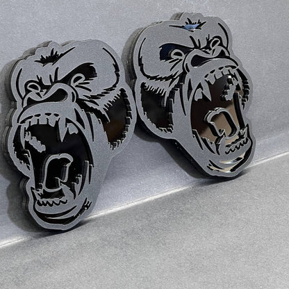 2PCS Gorilla Emblems – Durable Angry 3D Acrylic Fender Badges for Vehicles
