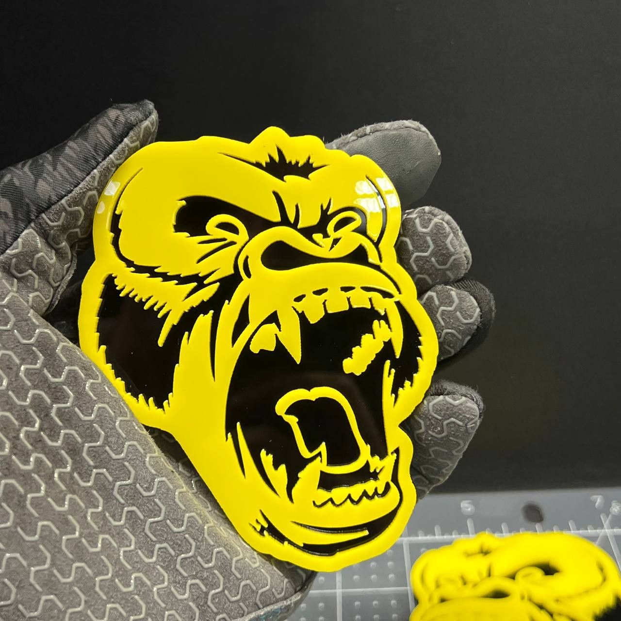 2PCS Gorilla Emblem Badges – 3D Angry Car & Truck Fender Decal Stickers