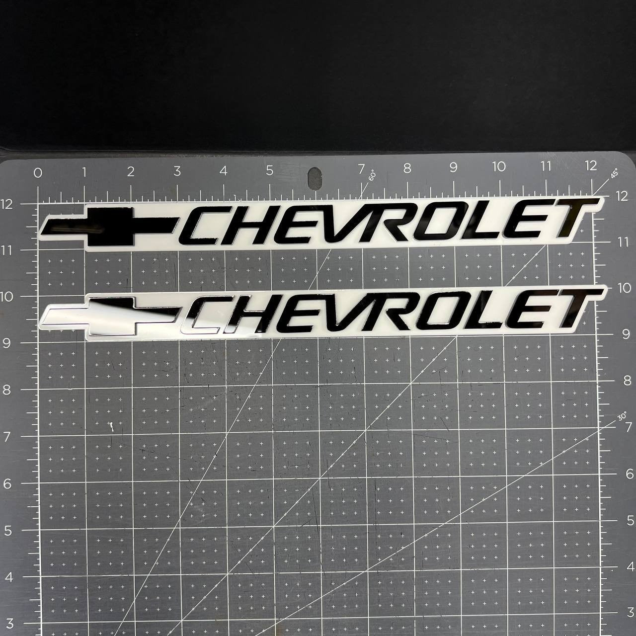 2PCS Chevrolet Emblem Badge – White & Black 3D Car Fender & Trunk Decals