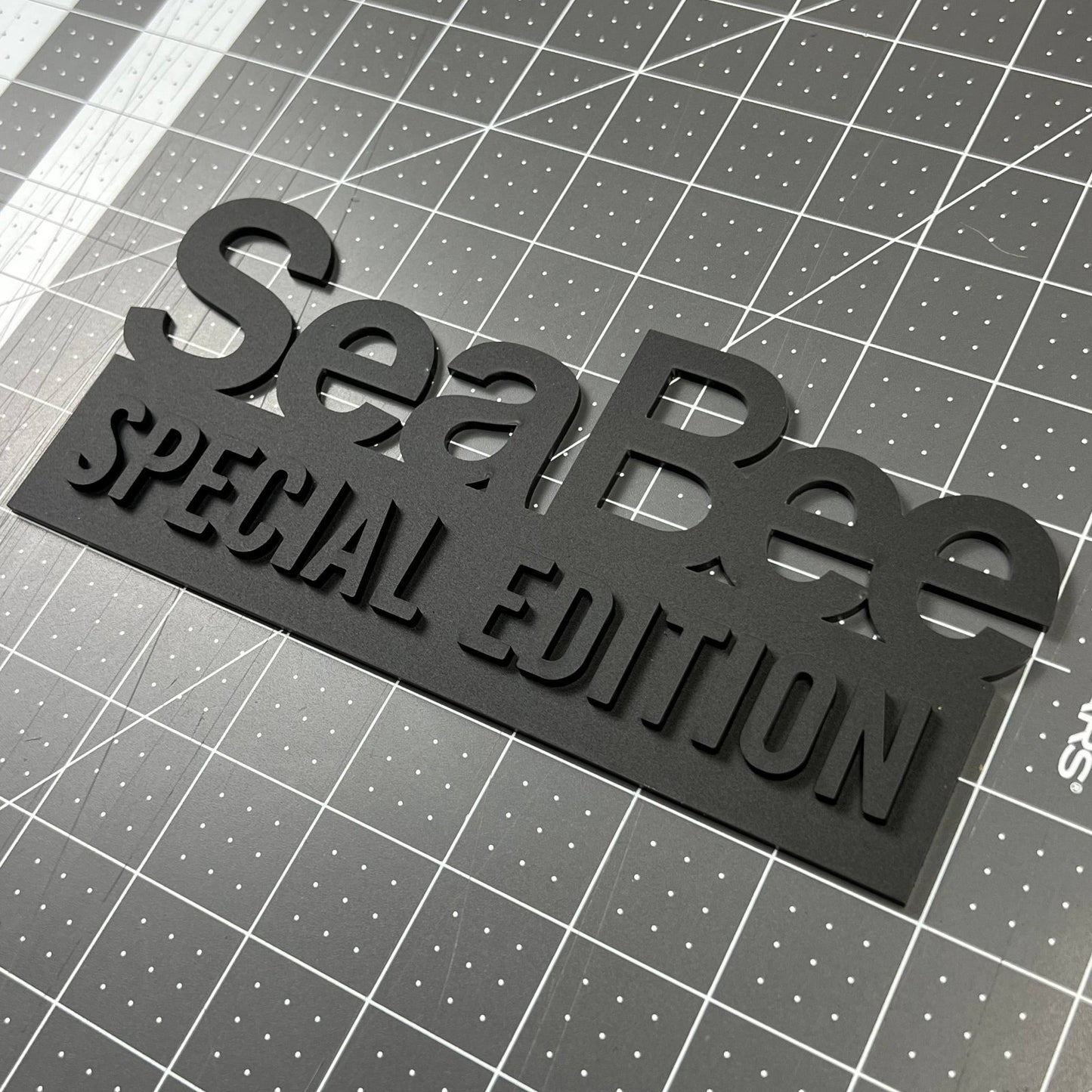 1PCS SEA BEE SPECIAL EDITION Badge – 3D Acrylic Car Truck Sticker Decal