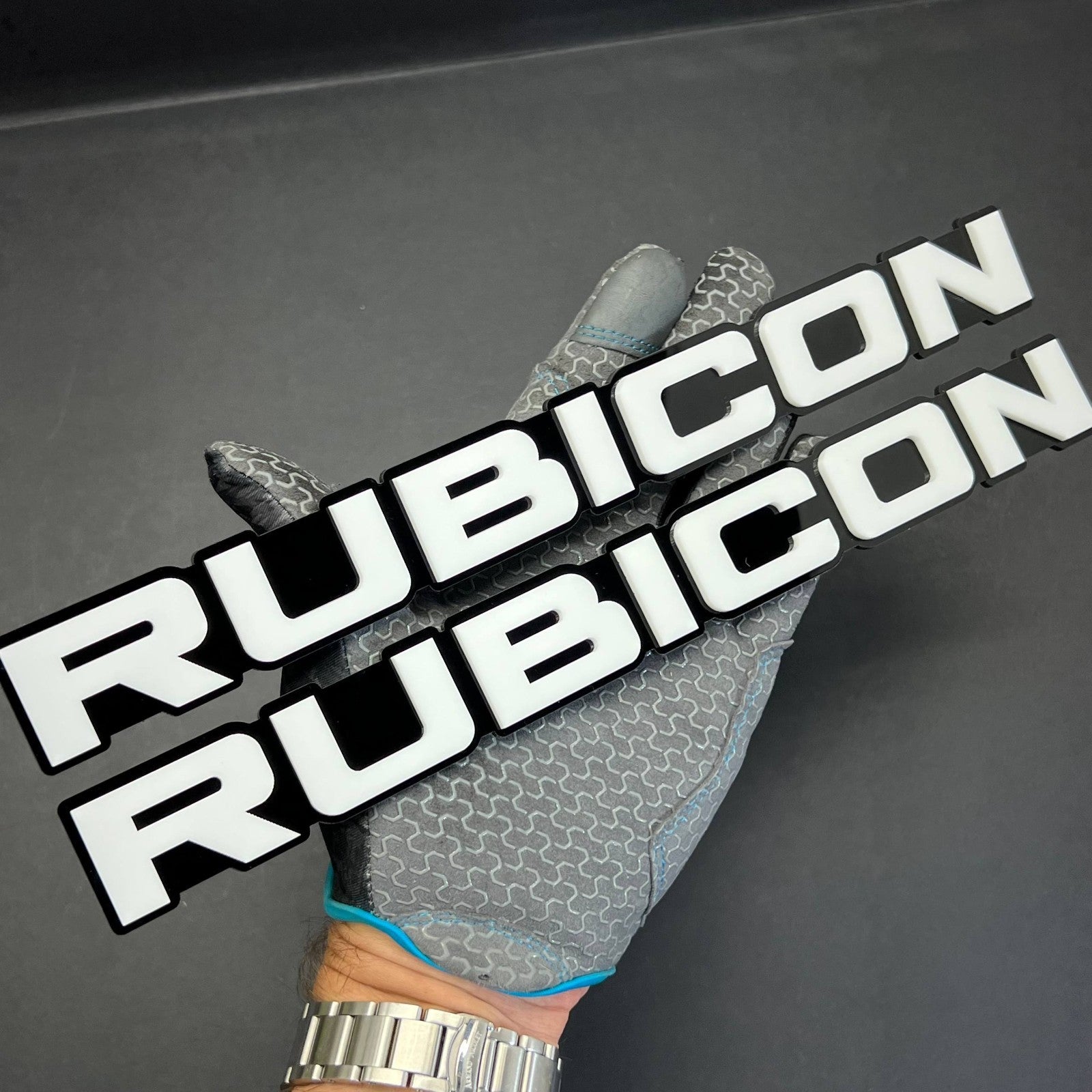 RUBICON 3D Emblem Set – 2PCS Acrylic Fender Badges for Jeep & SUV Exterior
