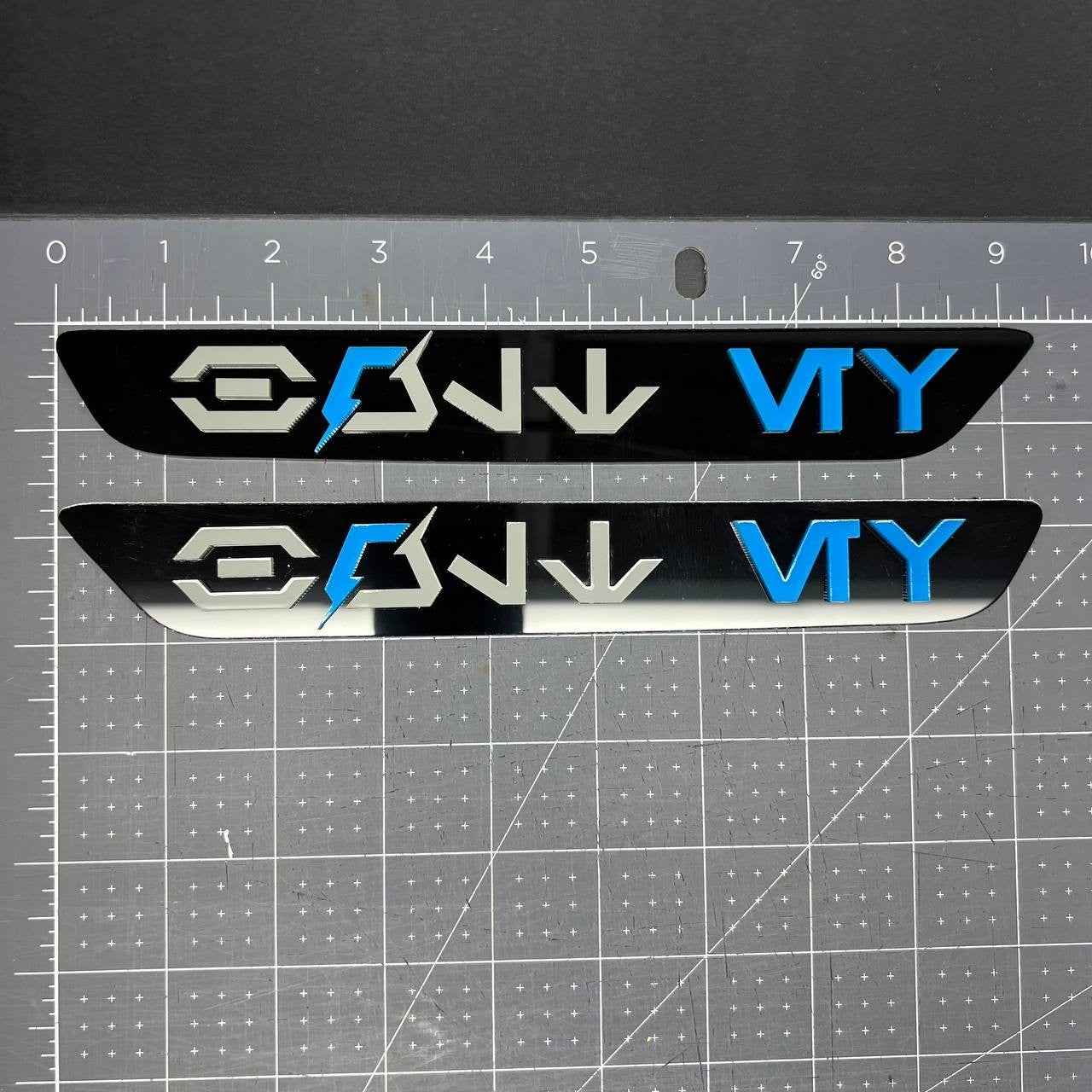 Chevy Bolt EV Blank Emblems 2PCS – Front Fender Badge Sticker Decals