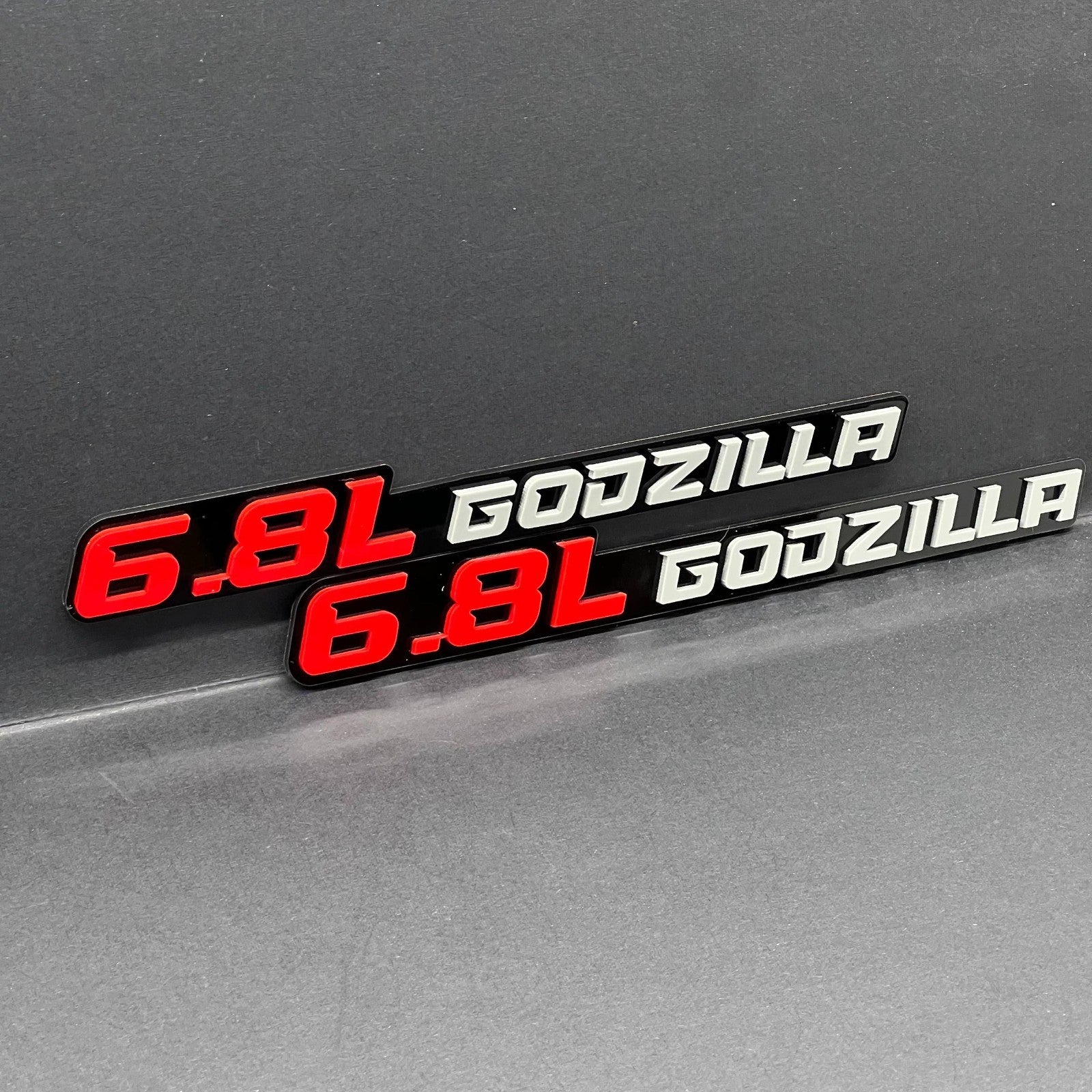 2PCS 3D GODZILLA Emblems – Durable Fender Badges for Ford 6.8L Engine Vehicles