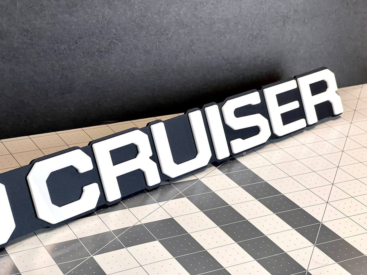 1pcs Toyota Land Cruiser Front Grill Emblem/Badge multicolor