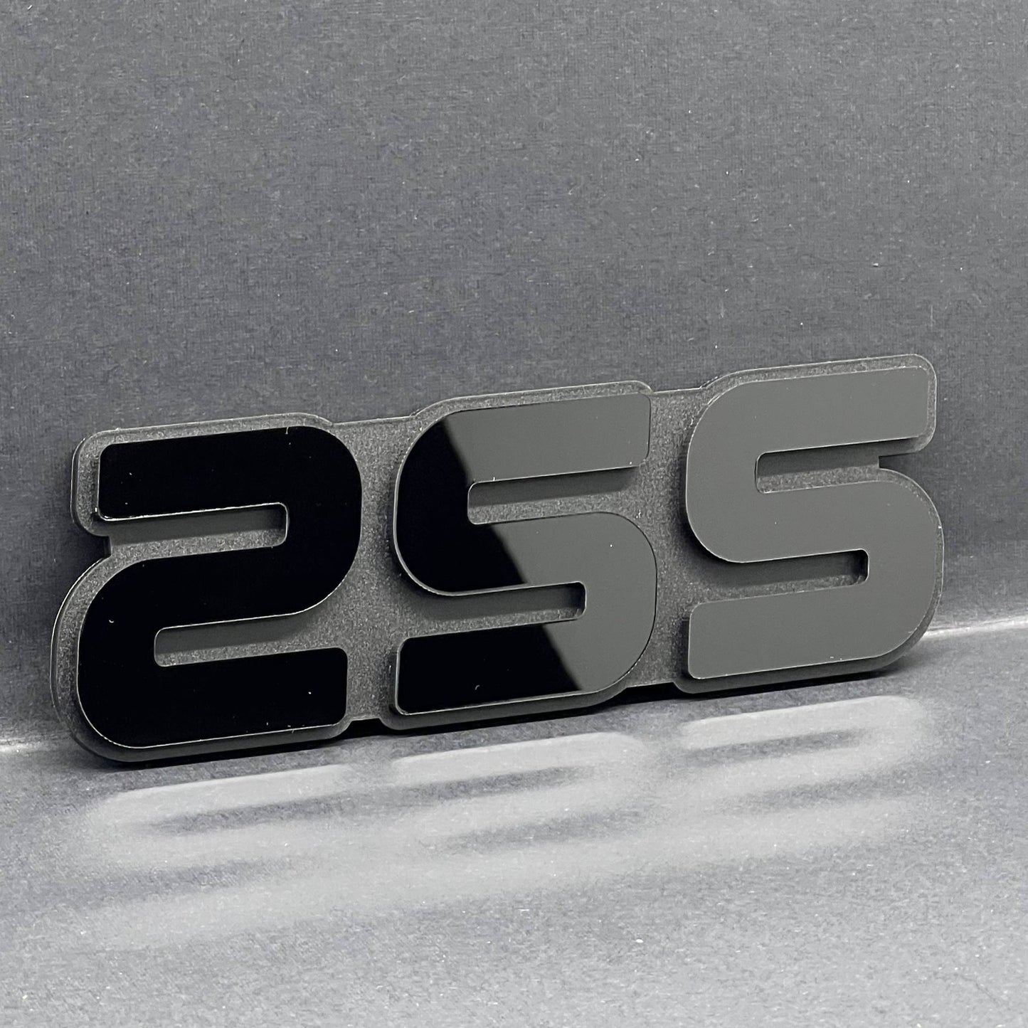 2SS Multicolor 3D Car Emblem – Durable Acrylic Fender & Trunk Decal 1pc