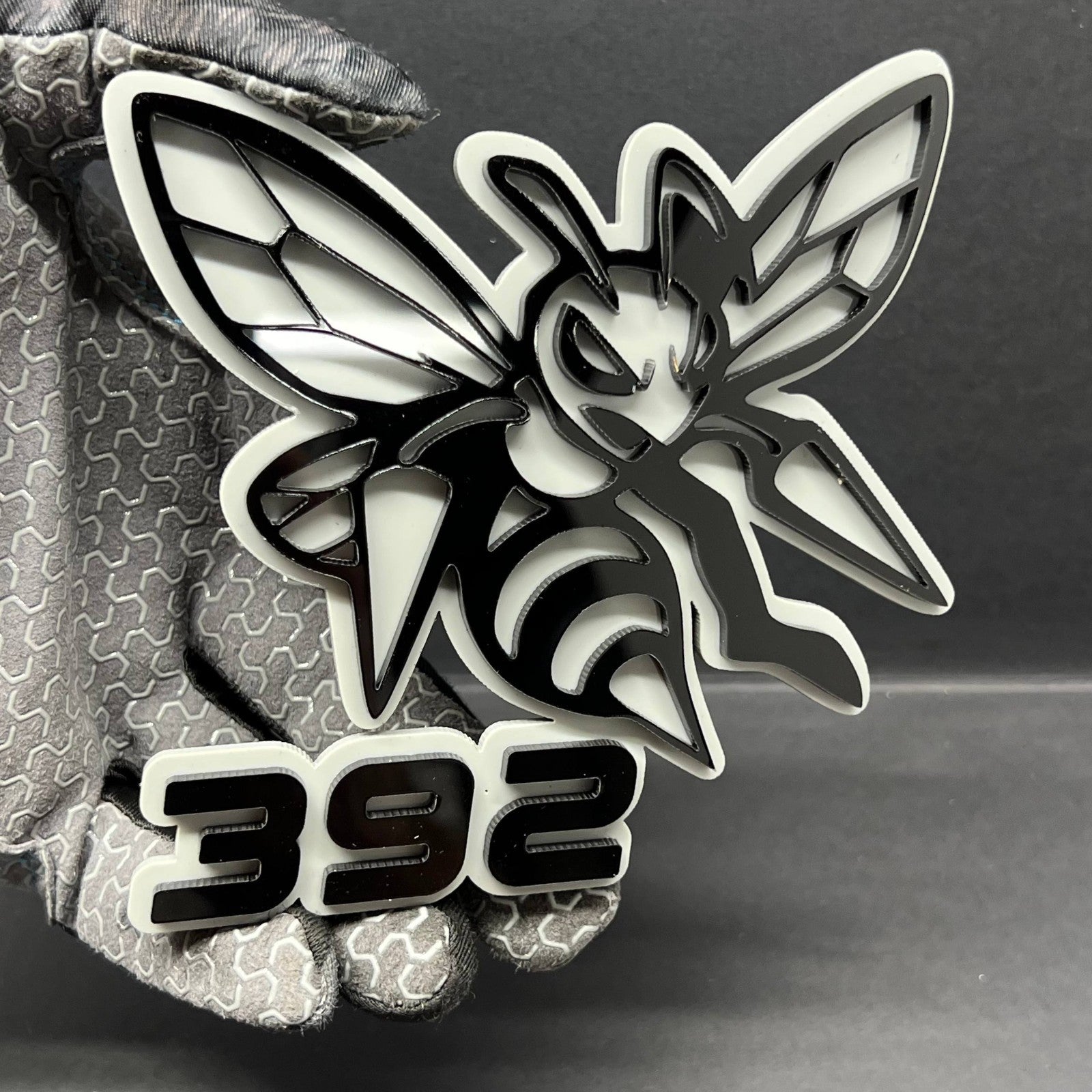 2PCS 392 Hornet Badges – Aggressive Bee 3D Acrylic Car & Truck Fender Emblems