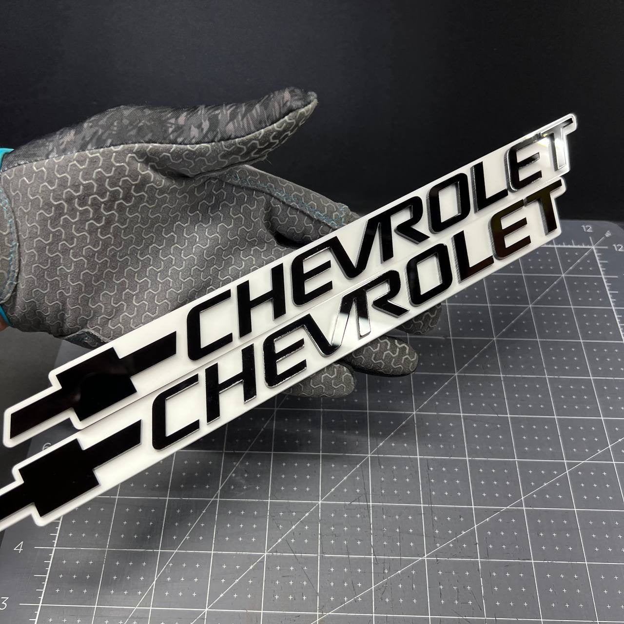 2PCS Chevrolet Emblem Badge – White & Black 3D Car Fender & Trunk Decals