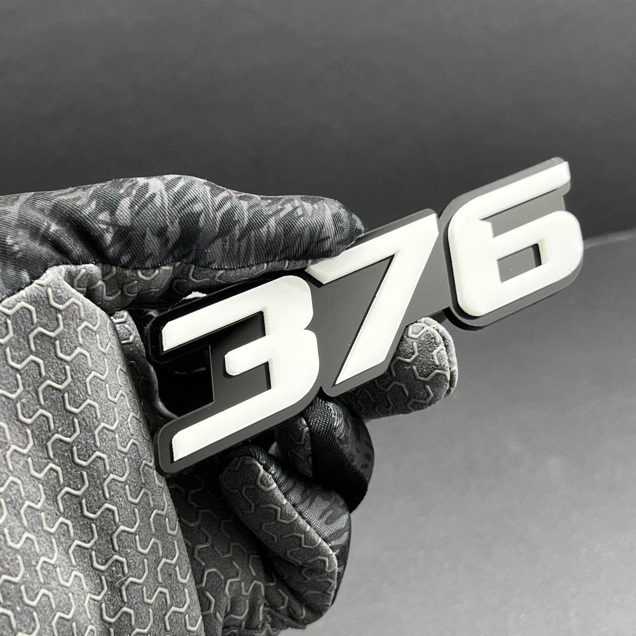 2x White black 376 Hemi Emblems 376 Side Fender Badge 3D for 376 Emblem