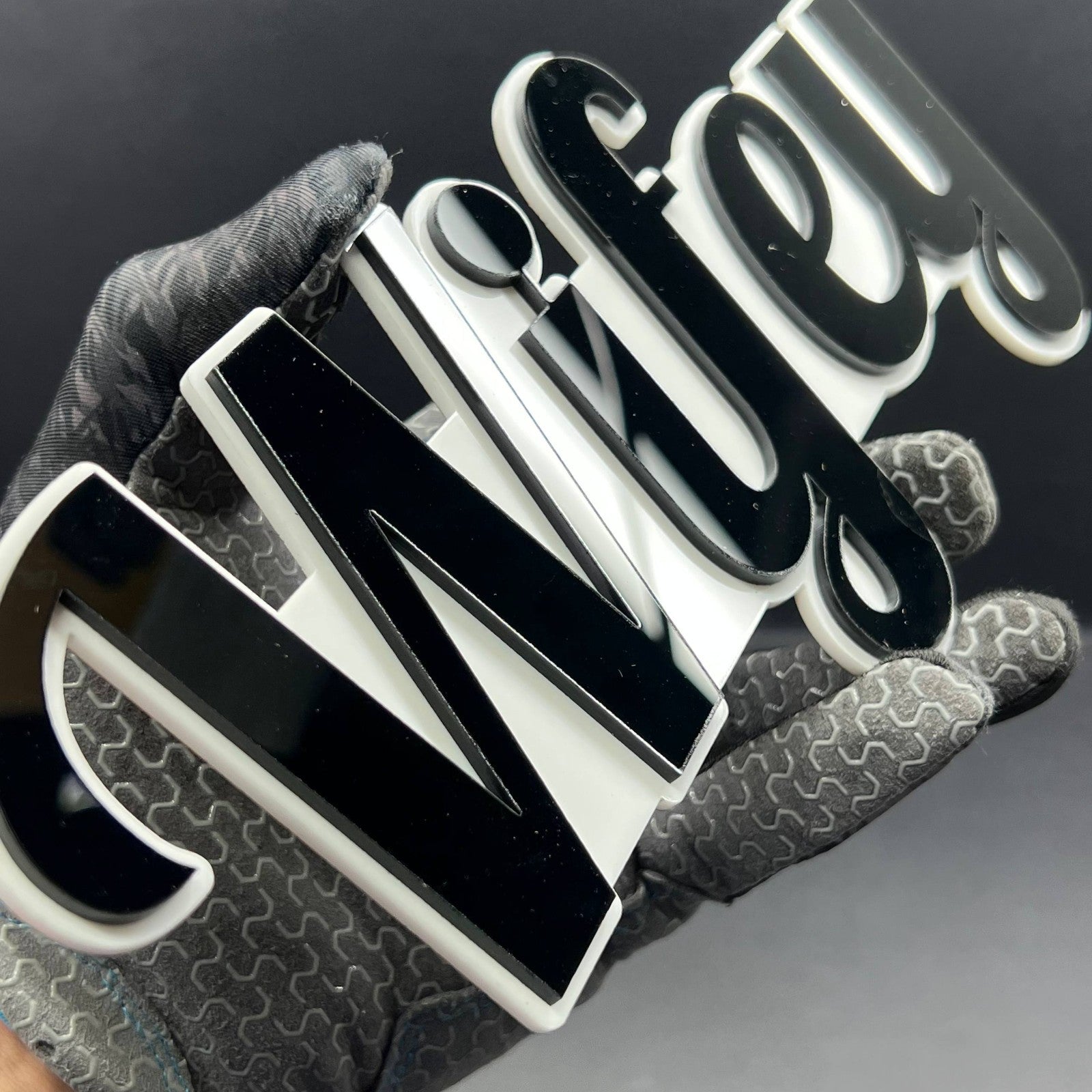 1PCS WIFEY Emblem – Durable 3D Multicolor Acrylic Car & SUV Fender Badge