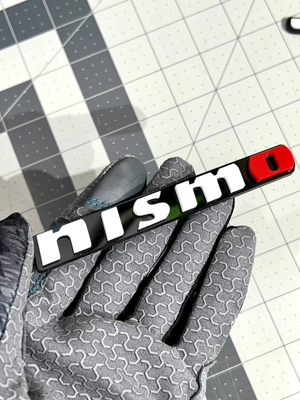 2pcs NISMO Emblem Car Side Fender Grill Trunk Badge Sticker Decal