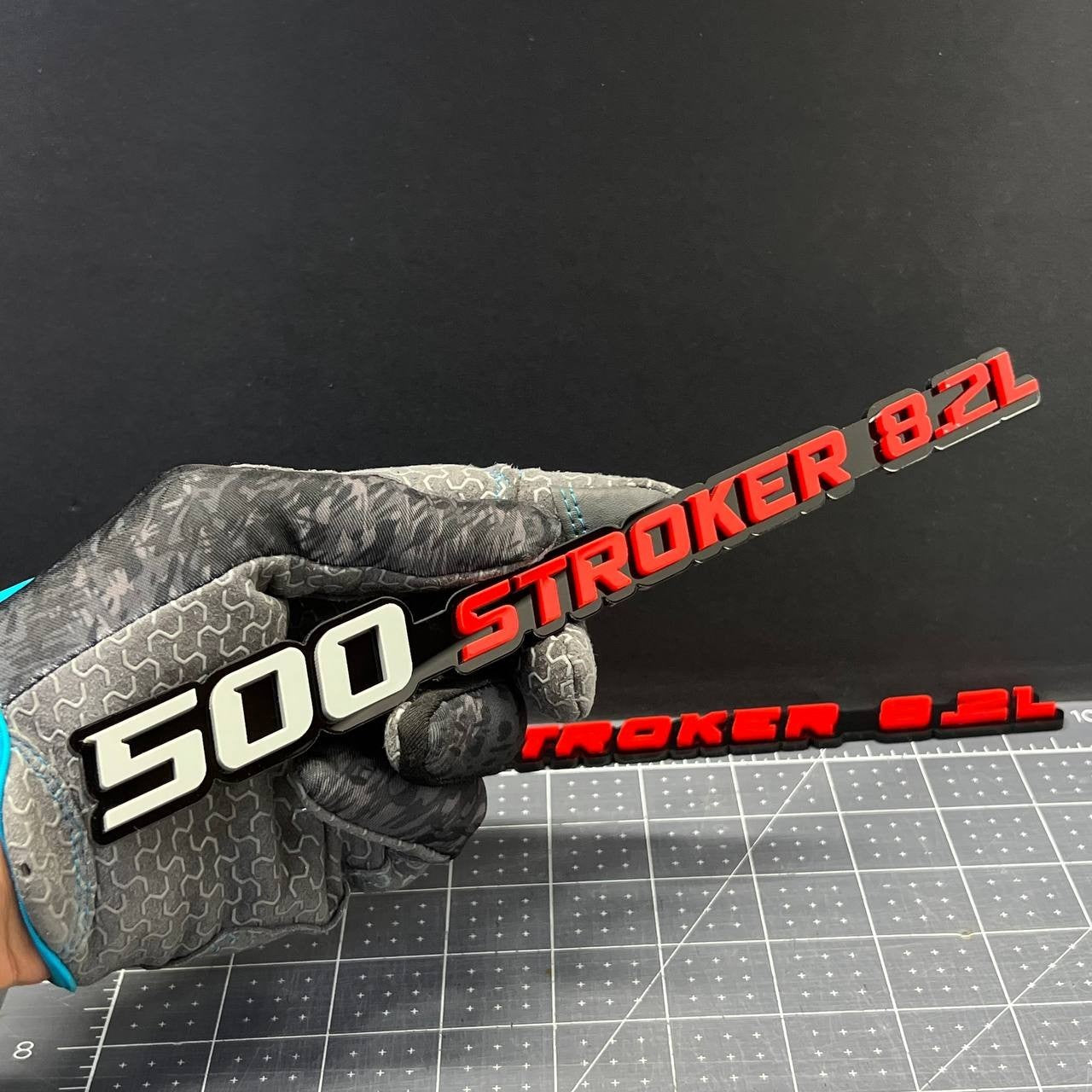 2PCS 500 STROKER 8.2L Emblems – 3D Acrylic Engine Fender Badges for Cars & Truck