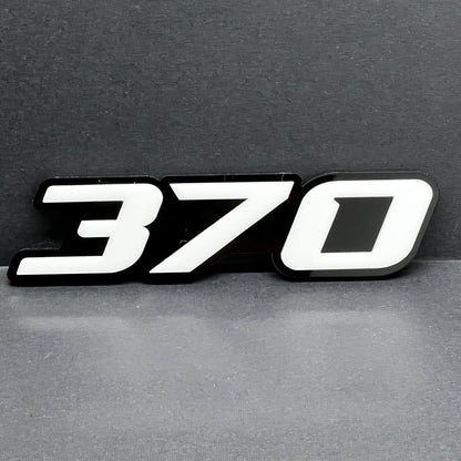 2x White black 370 Hemi Emblems 370 Side Fender Badge 3D for 370 Emblem