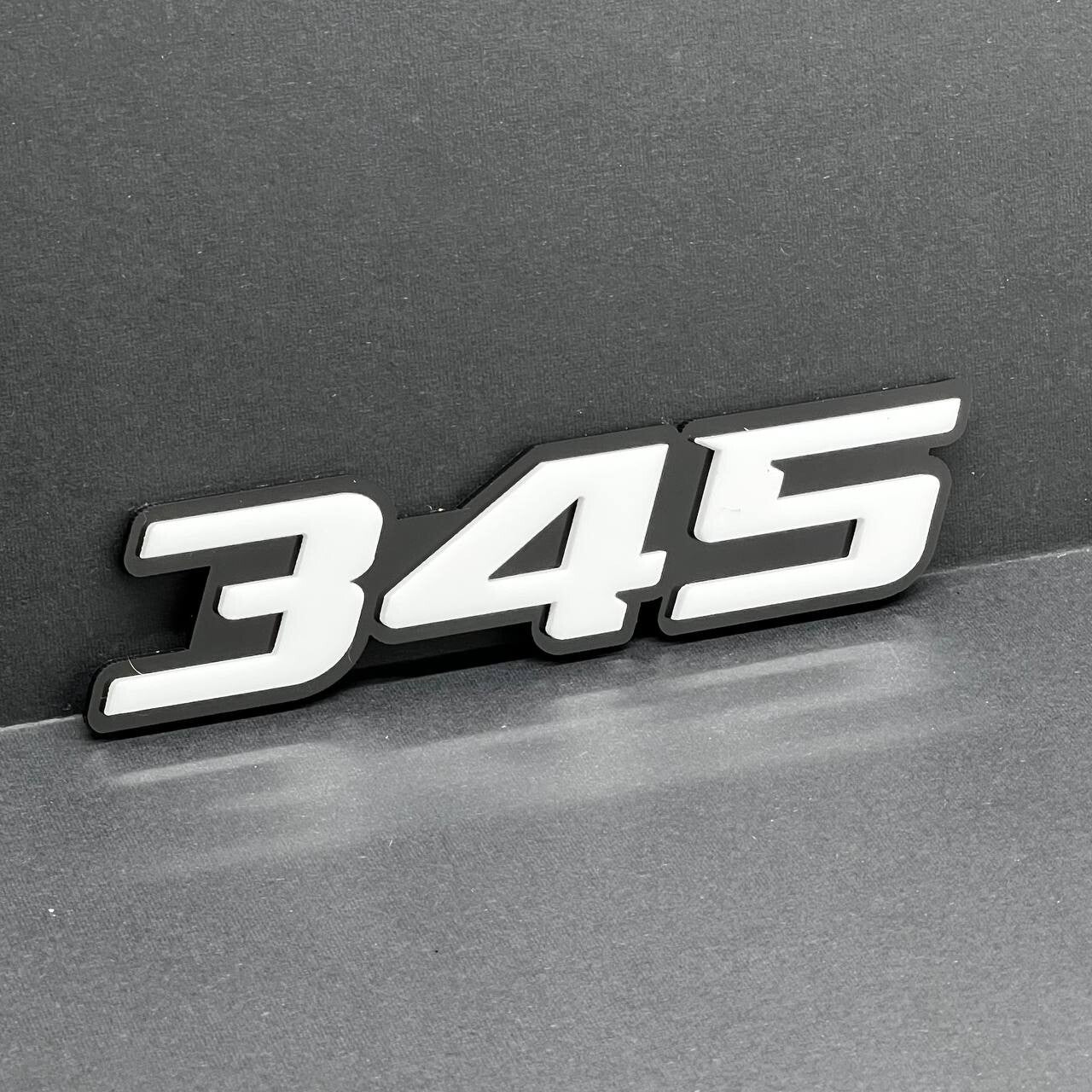 2x White black 345 Hemi Emblems 345 Side Fender Badge 3D for 345 Emblem