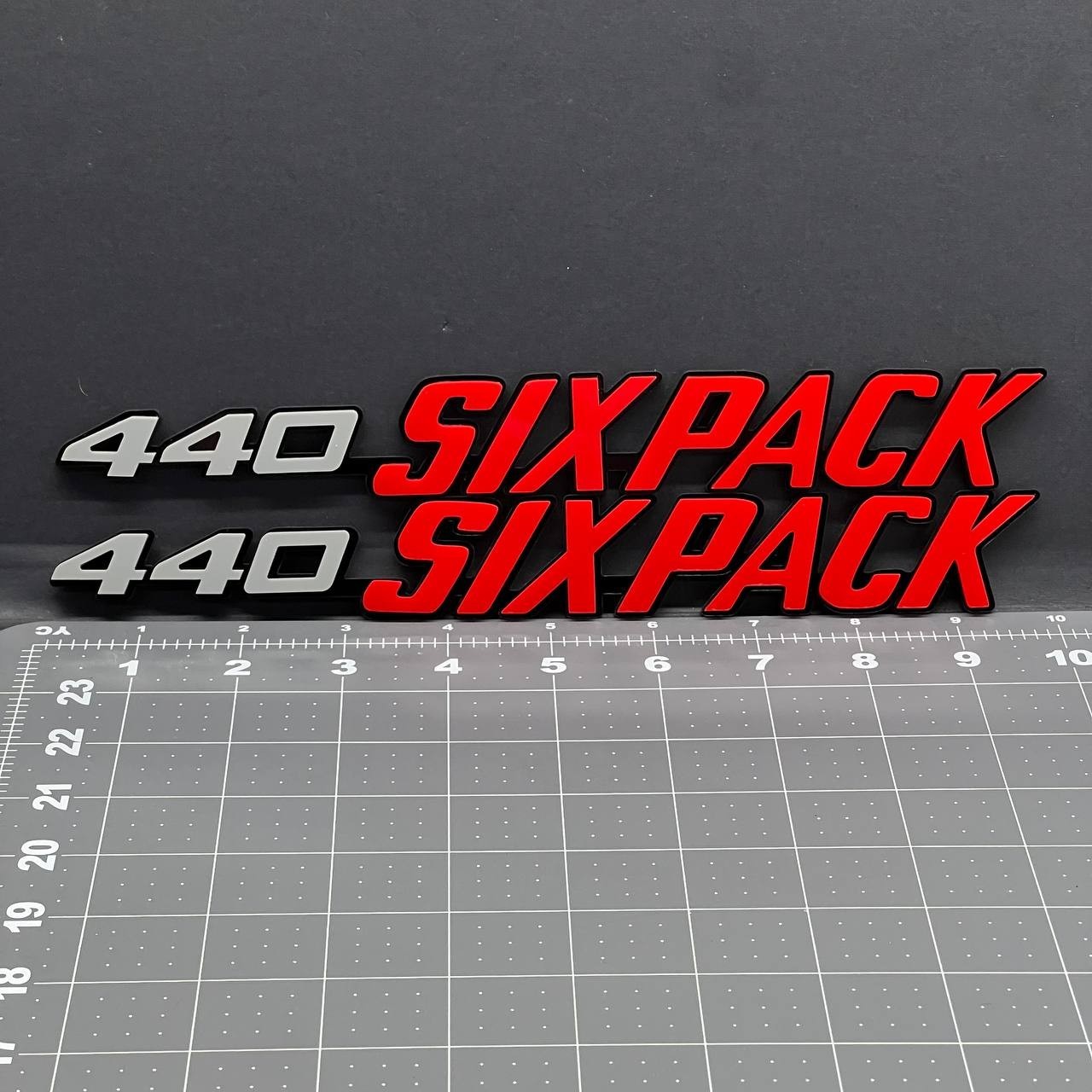 2PCS 340/440 SIX PACK Side Emblems – Muscle Car Multicolor Fender Badges