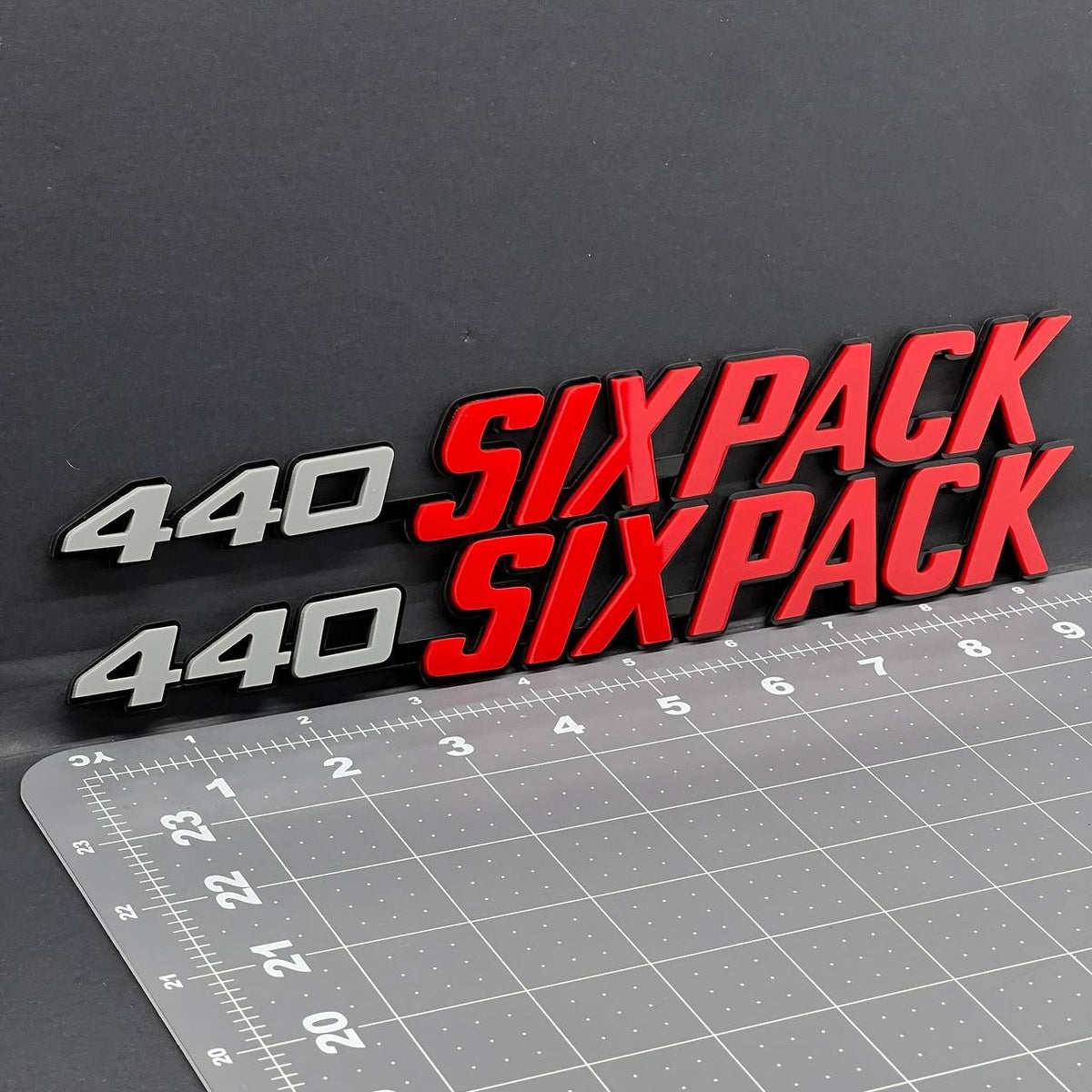 2PCS 340/440 SIX PACK Side Emblems – Muscle Car Multicolor Fender Badges