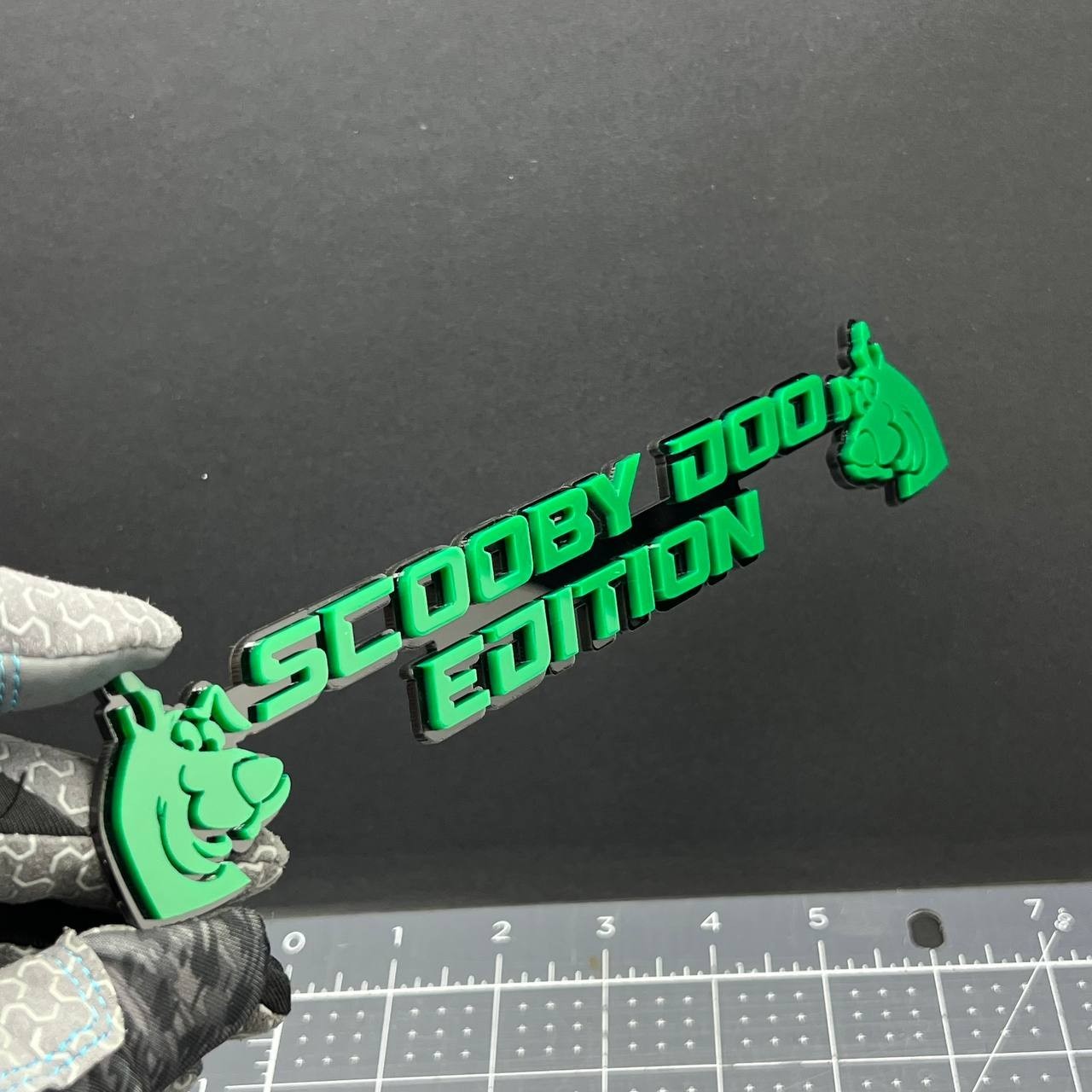 1x Scooby Doo Edition Emblem – 3D Multicolor Acrylic Car Badge Decal Sticker