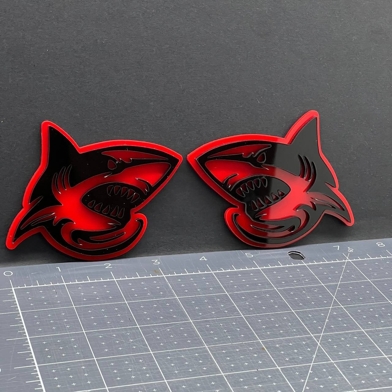 2PCS Shark Emblem Badges – 3D Aggressive Racing Style Car & Truck Fender Decals