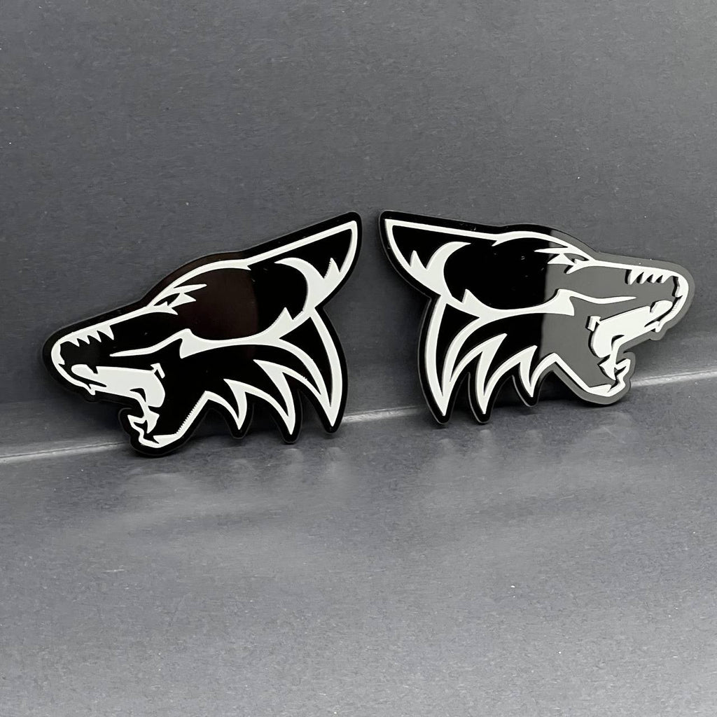 2PCS COYOTE Emblem Badges Fender Angry Aggressive Racing