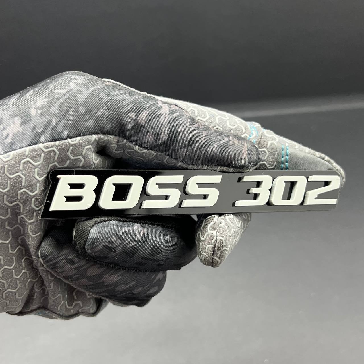 2PCS BOSS 302 Emblems – Multicolor 3D Fender Badges for Ford Mustang 302