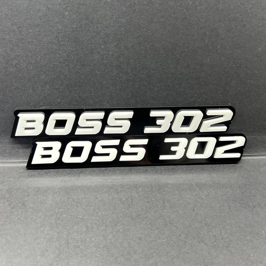 2PCS BOSS 302 Emblems – Custom 3D Multicolor Fender & Trunk Badges
